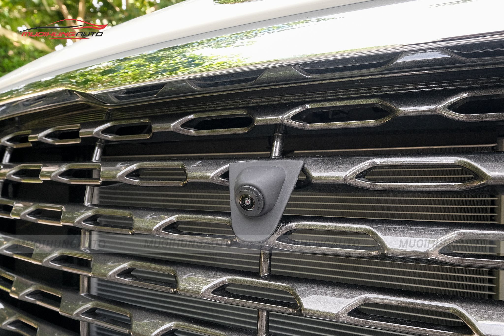 Mắt camera trước camera 360 ô tô Kia Sedona 2020