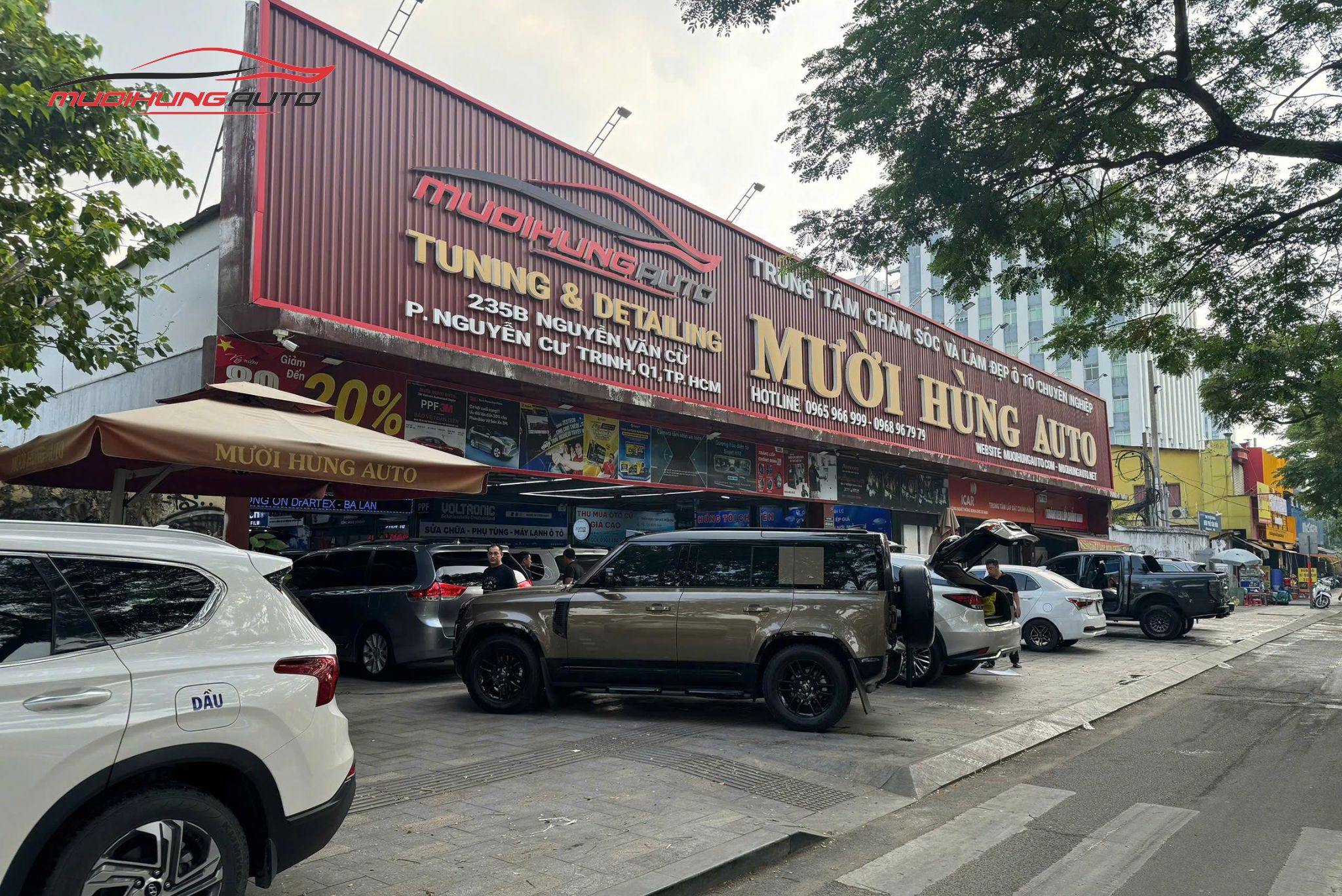 Mười Hùng Auto - Địa chỉ độ trần sao ô tô Mercedes C200 uy tín