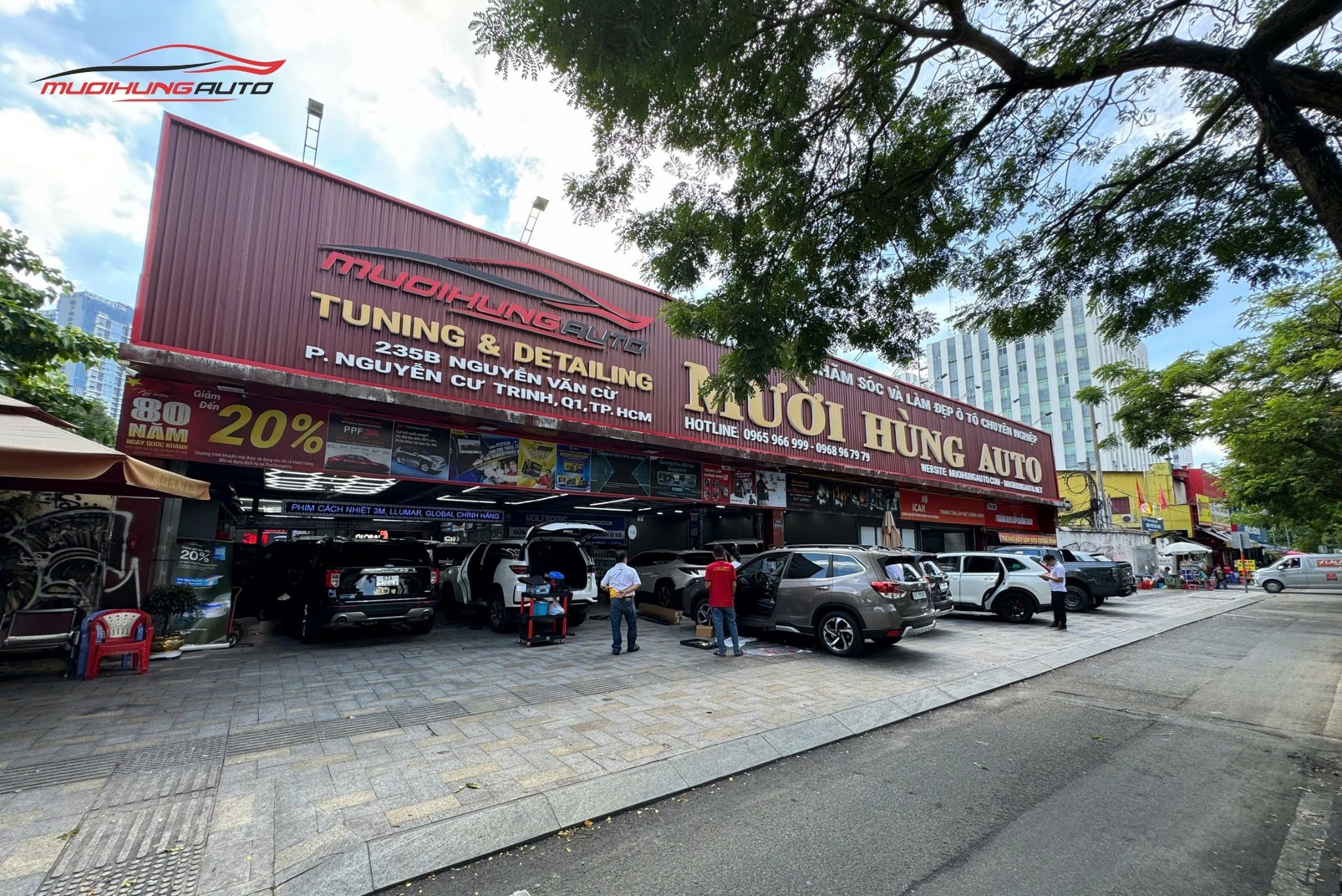 Mười Hùng Auto - Địa chỉ lắp cua lốp Land Rover Defender uy tín