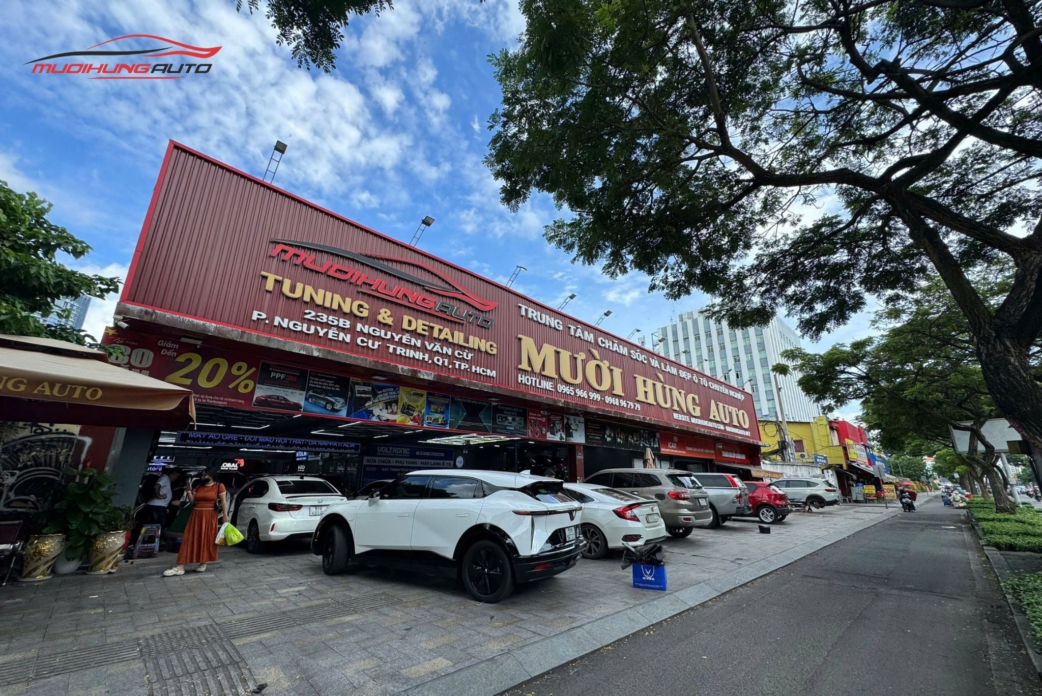 Mười Hùng Auto - Địa chỉ lắp ốp cua lốp Nissan Navara 2023 uy tín