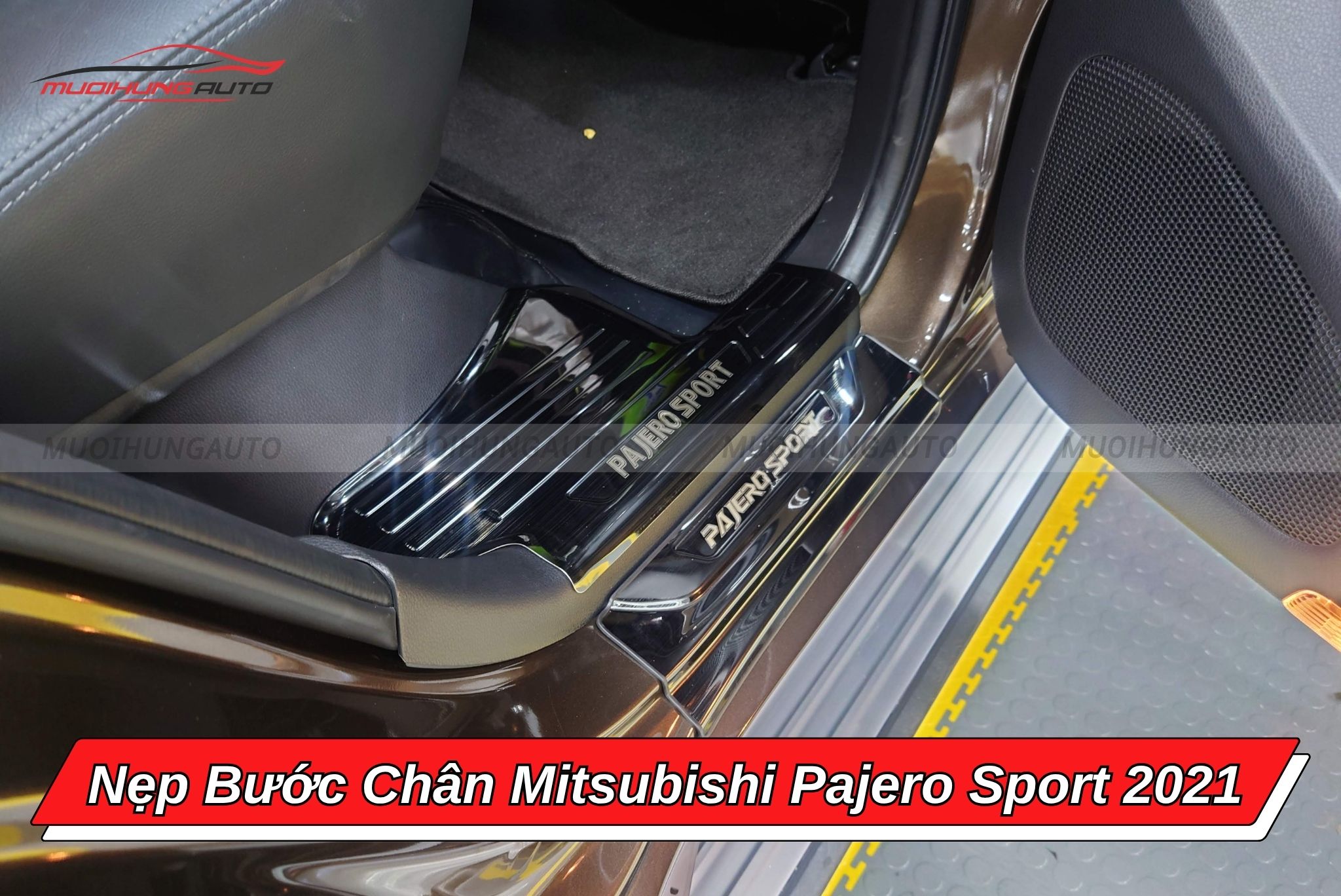 Nẹp bậc lên xuống Mitsubishi Pajero Sport 2021
