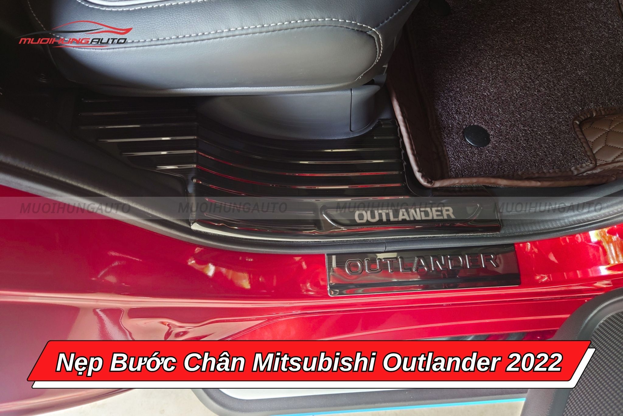 Nẹp bậc lên xuống ô tô Mitsubishi Outlander 2022
