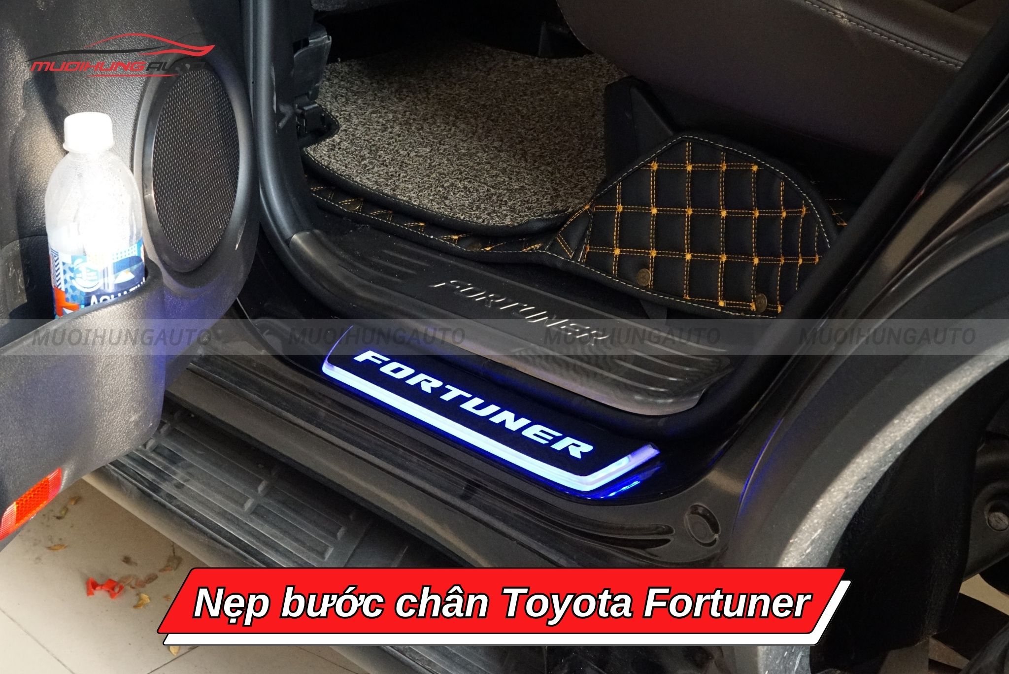 Nẹp bậc lên xuống ô tô Toyota Fortuner