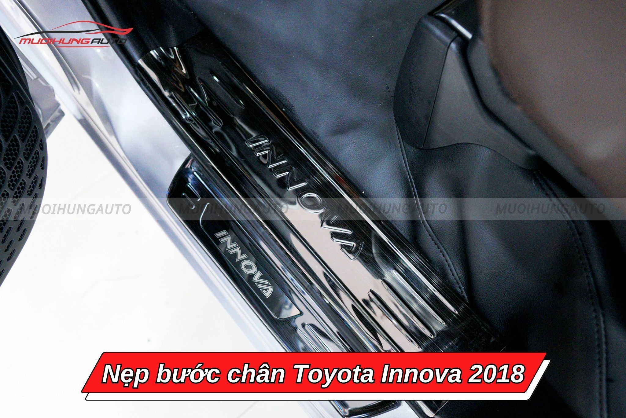 Nẹp bậc lên xuống ô tô Toyota Innova 2018