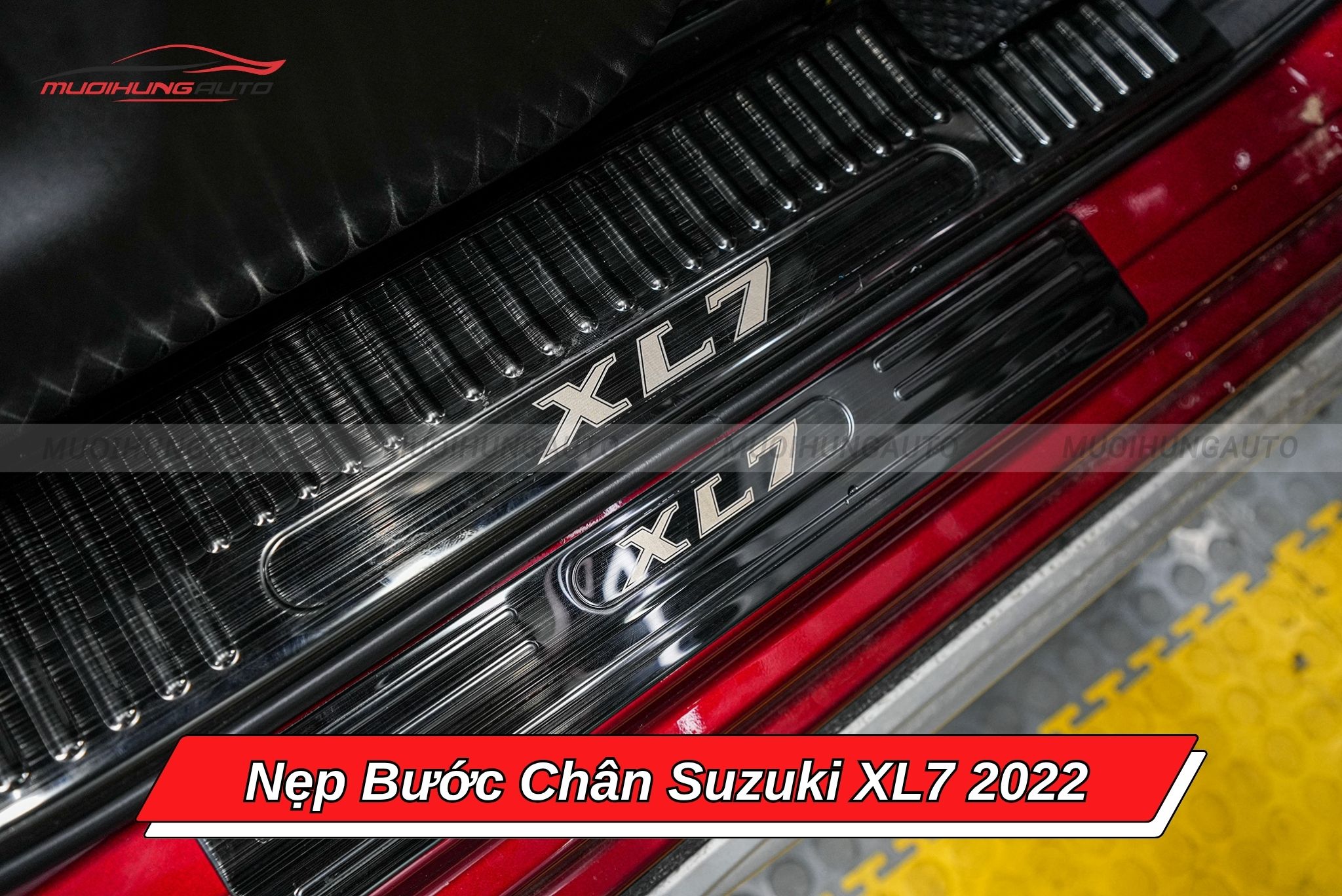 Nẹp bậc lên xuống Suzuki XL7 2022