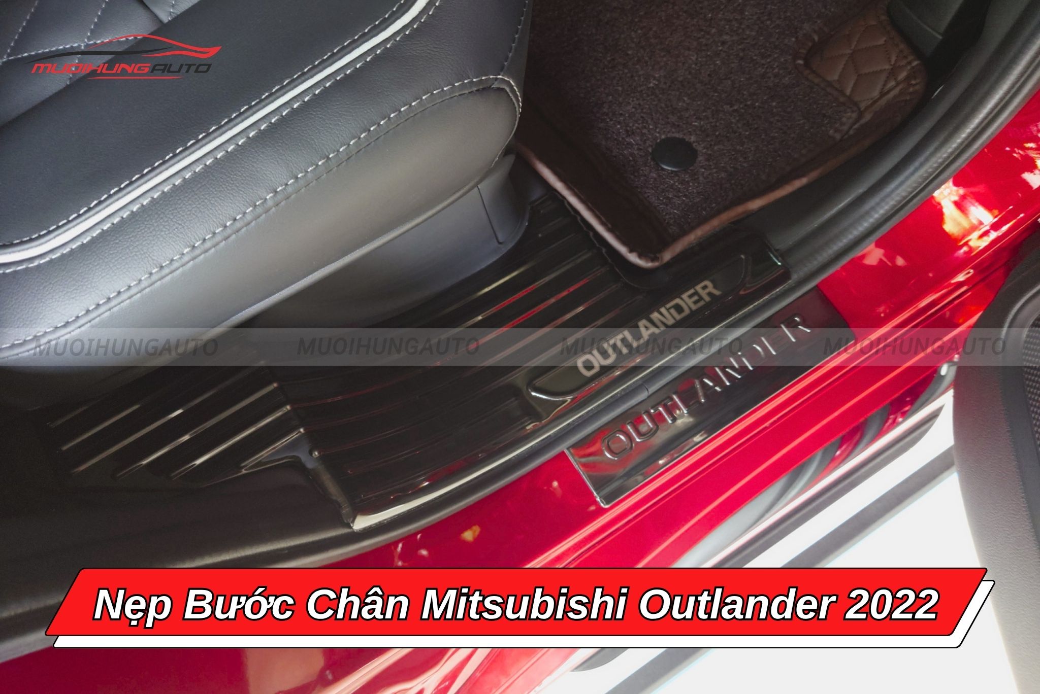 Nẹp bậc lên xuống xe Mitsubishi Outlander 2022
