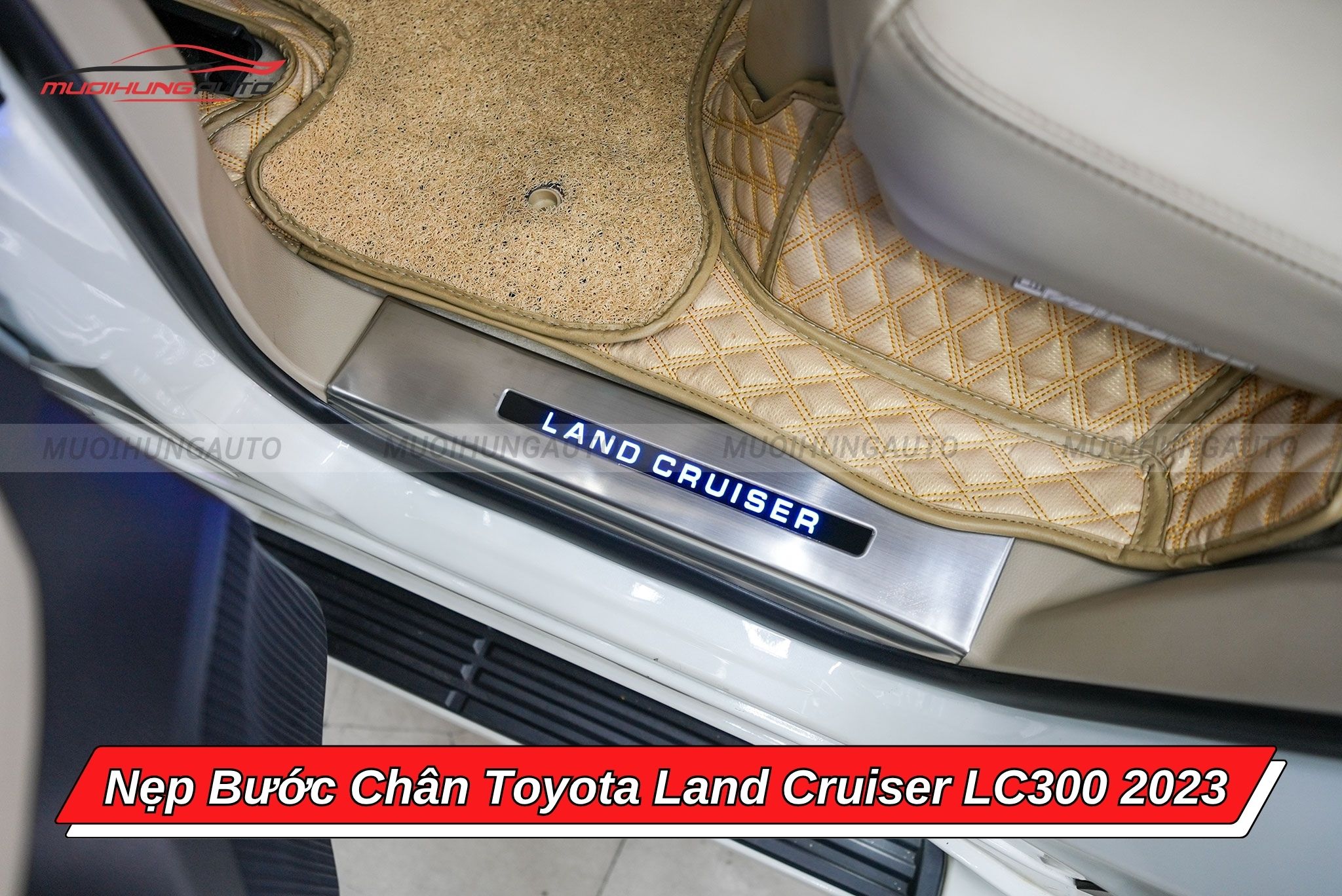 Nẹp bậc lên xuống xe Toyota Land Cruiser LC300 2023