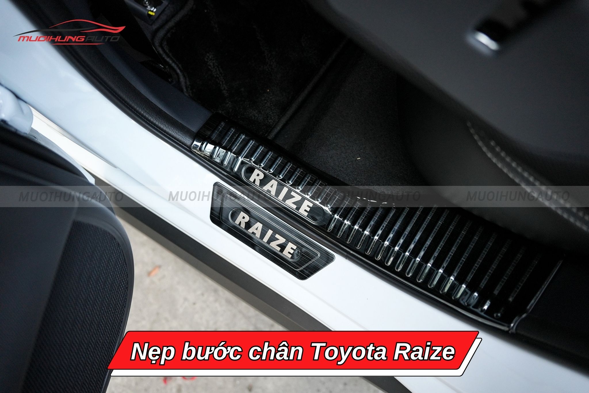 Nẹp bước chân cho ô tô Toyota Raize