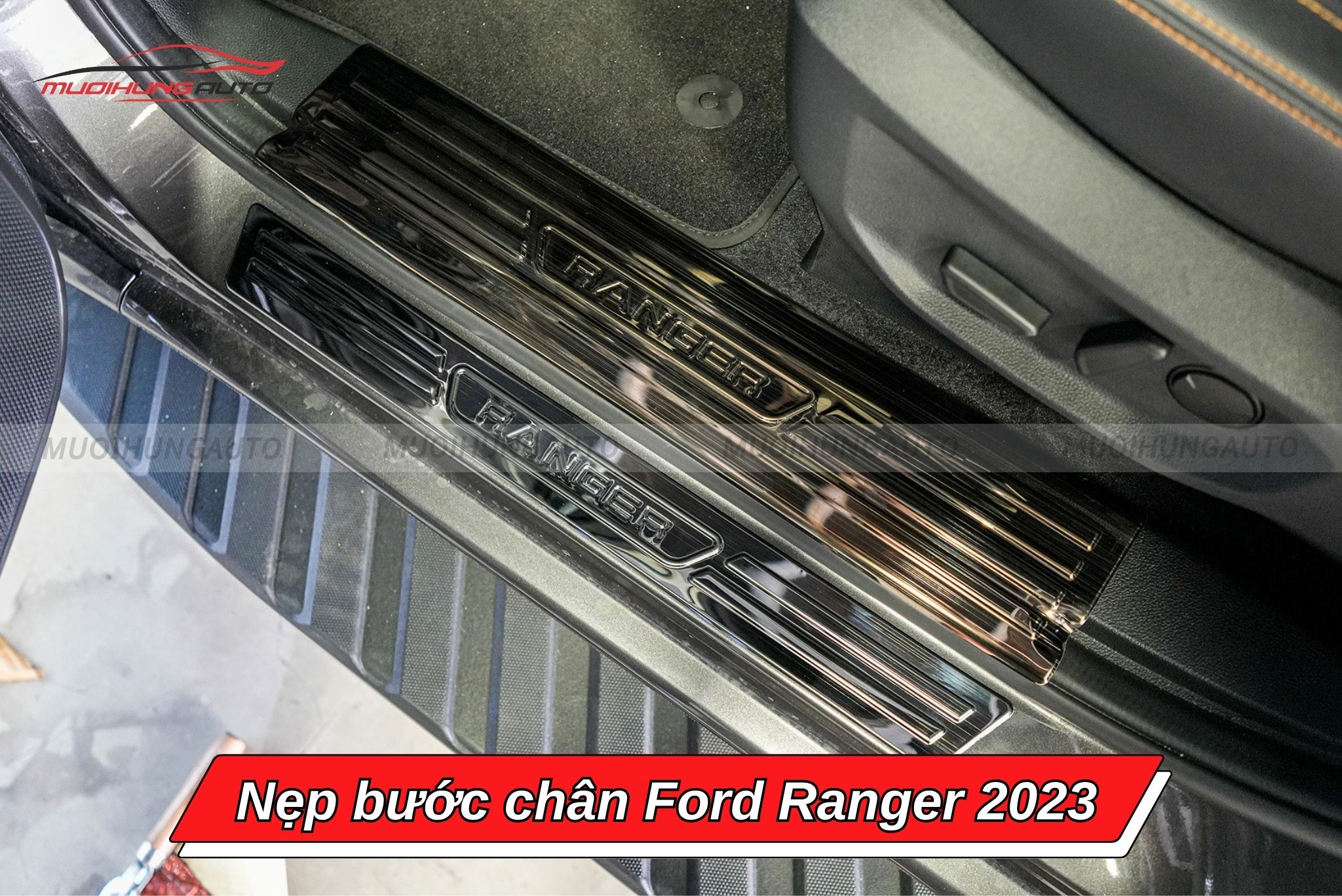 Nẹp bước chân Ford Ranger 2023