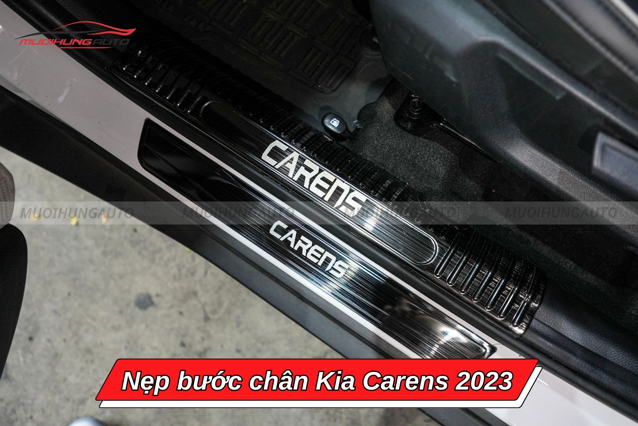 Nẹp bước chân Kia Carens 2023