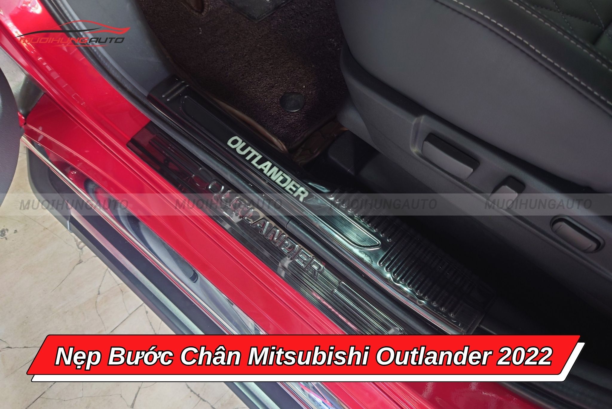 Nẹp bước chân Mitsubishi Outlander 2022