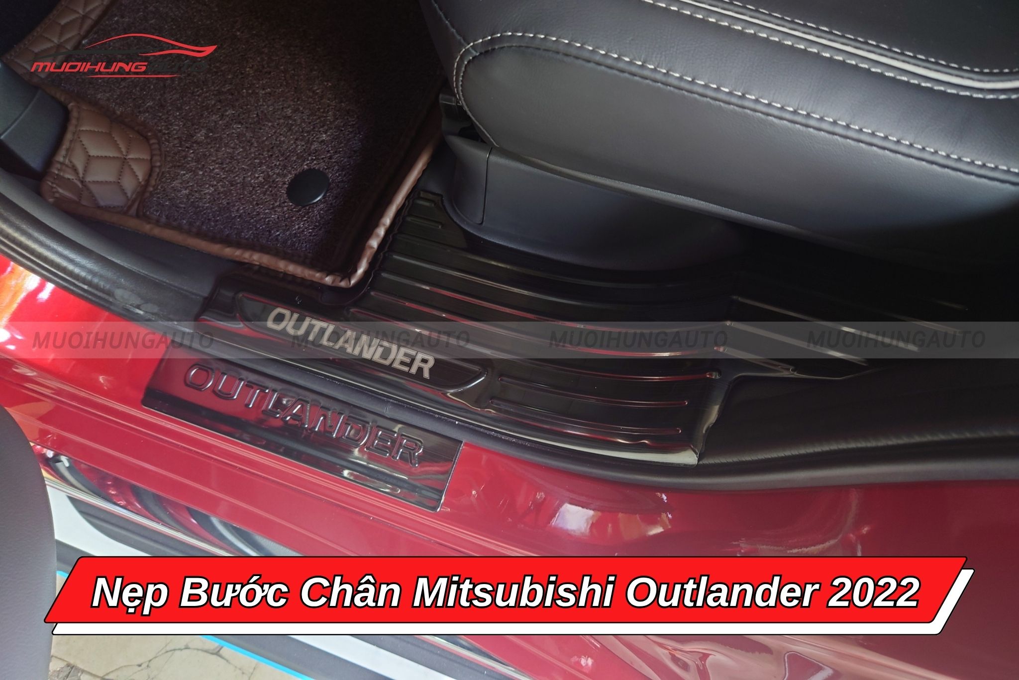 Nẹp bước chân ô tô Mitsubishi Outlander 2022