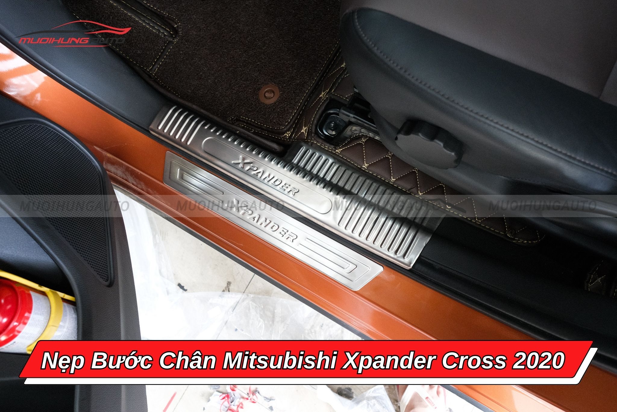 Nẹp bước chân ô tô Mitsubishi Xpander Cross 2020