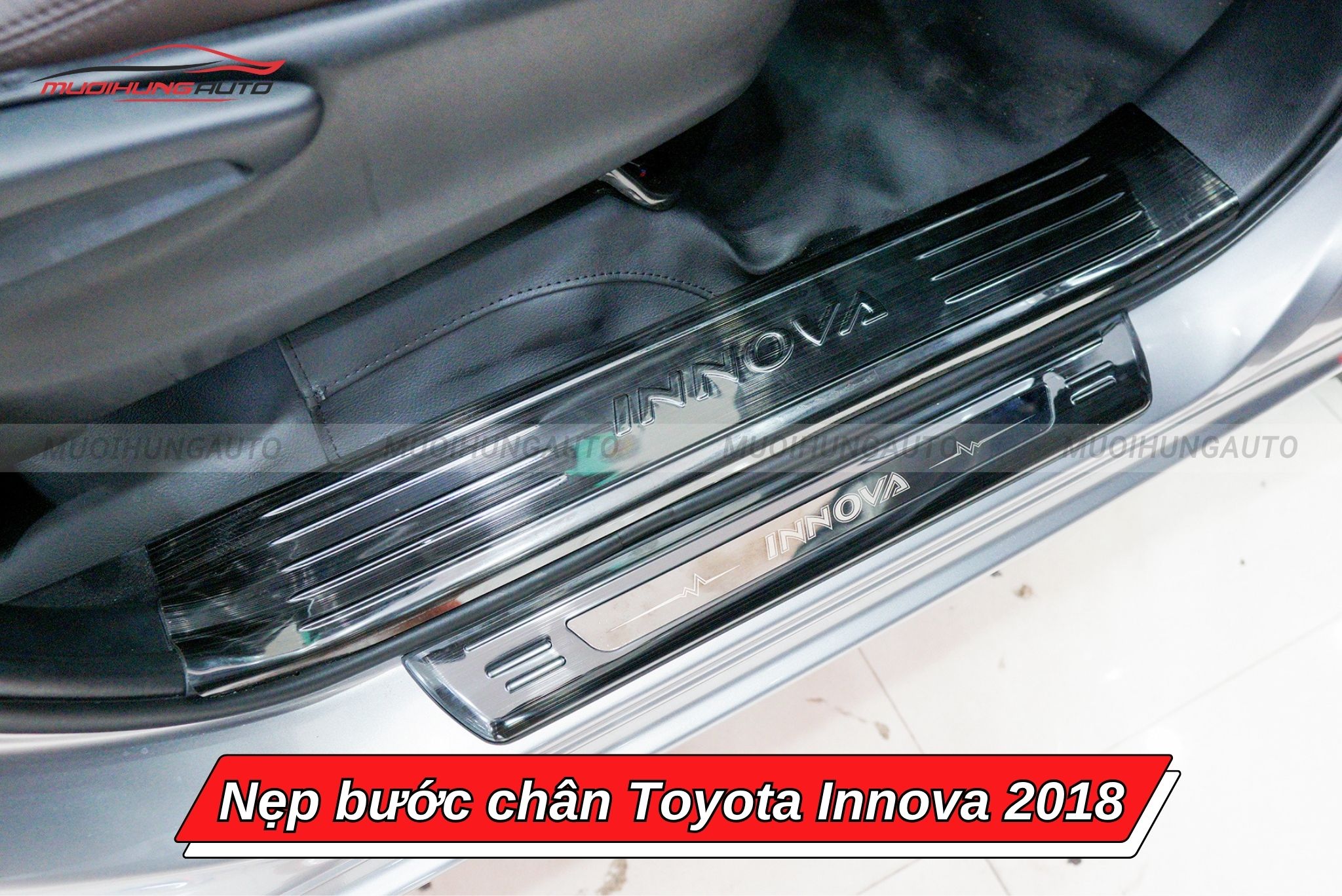 Nẹp bước chân ô tô Toyota Innova 2018