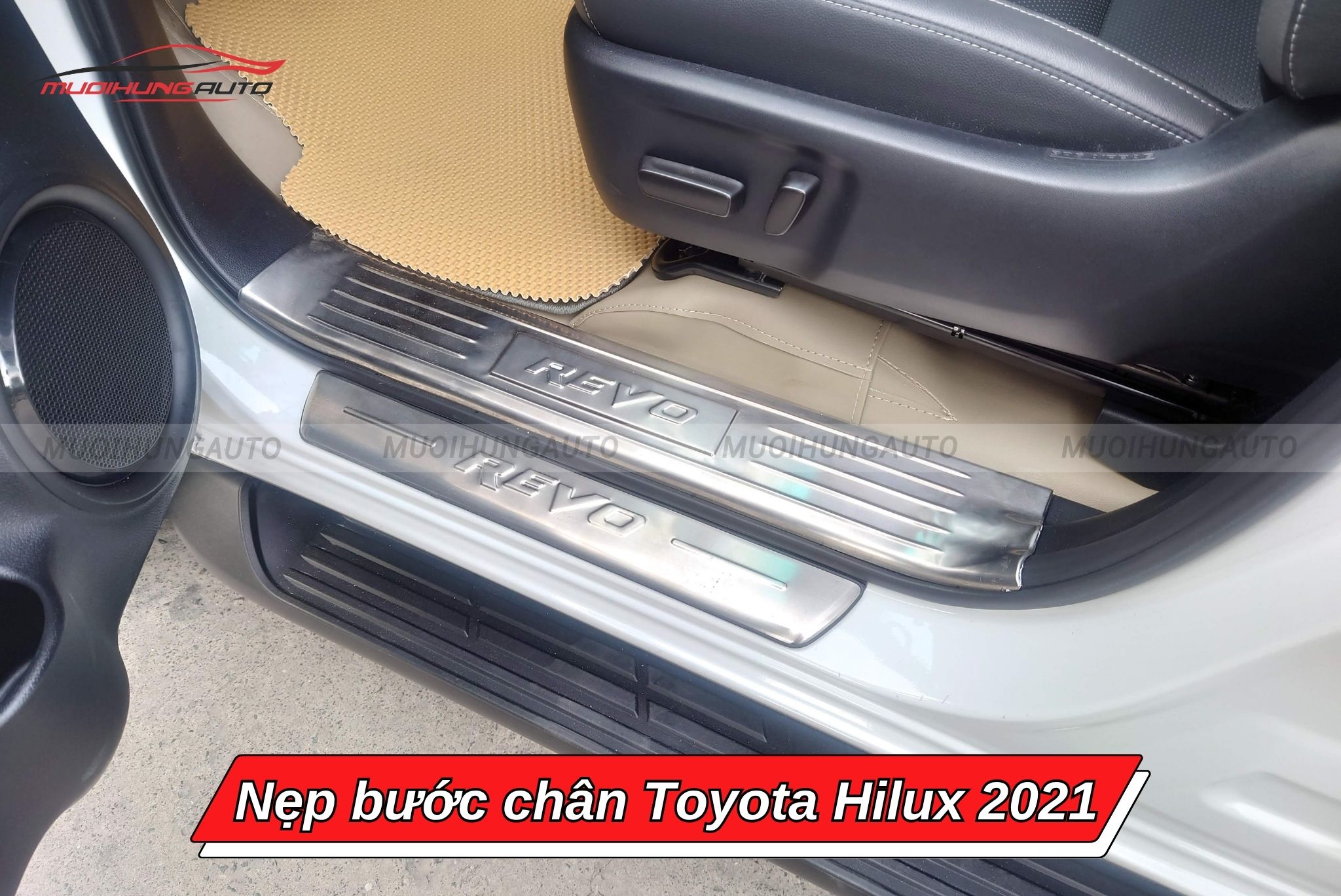 Nẹp bước chân Toyota Hilux 2021