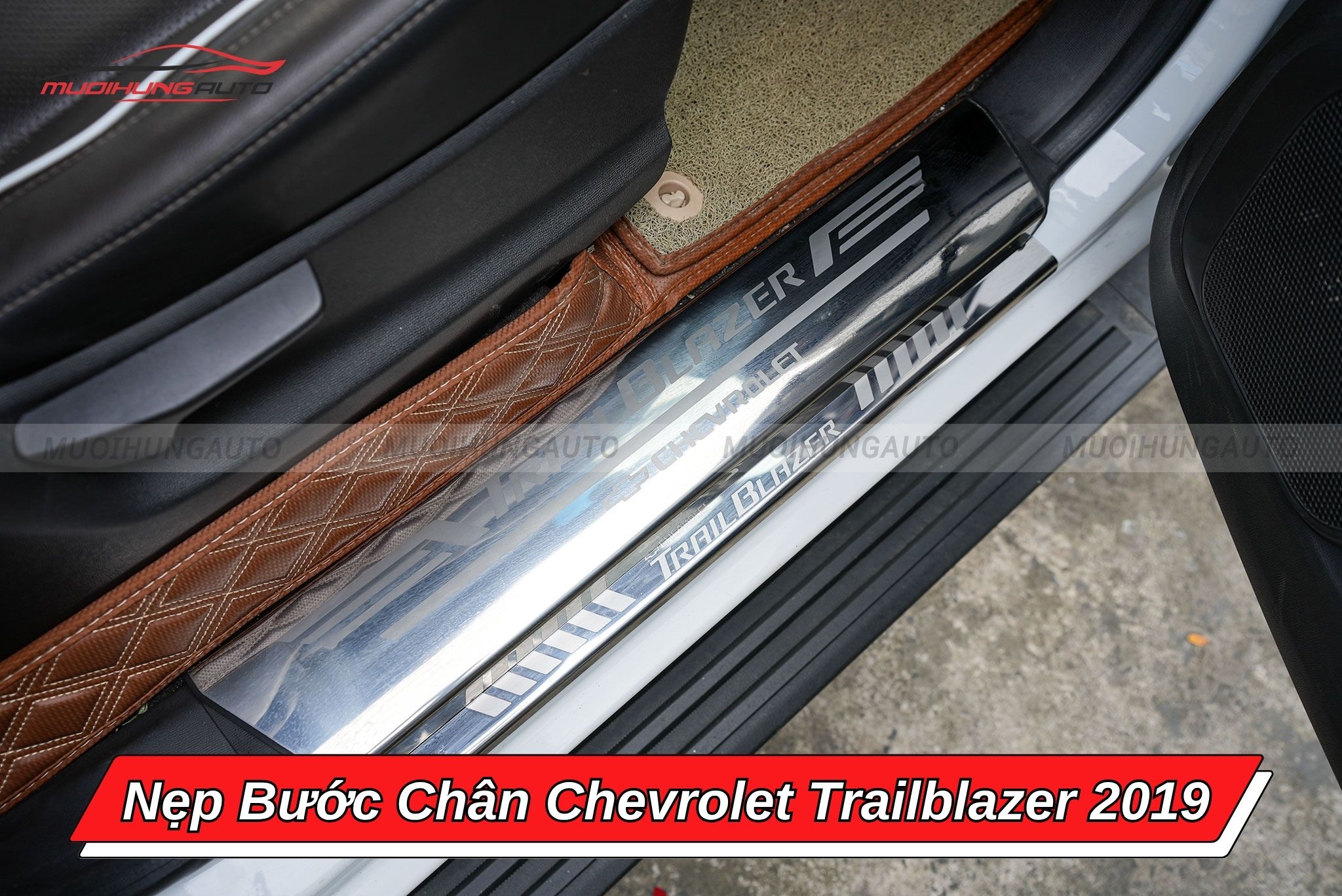 Nẹp bước chân xe ô tô Chevrolet Trailblazer 2019