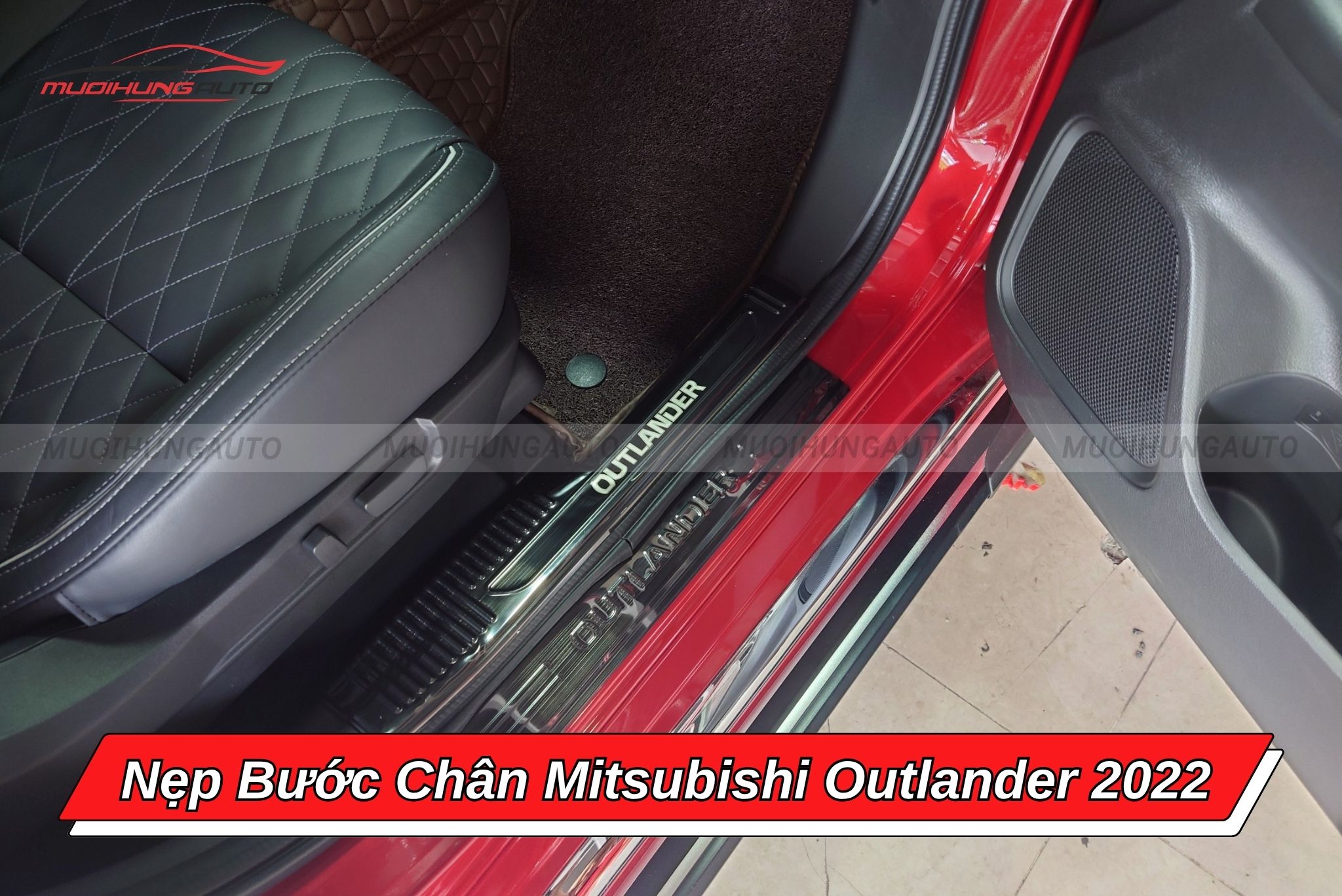 Nẹp bước chân xe ô tô Mitsubishi Outlander 2022