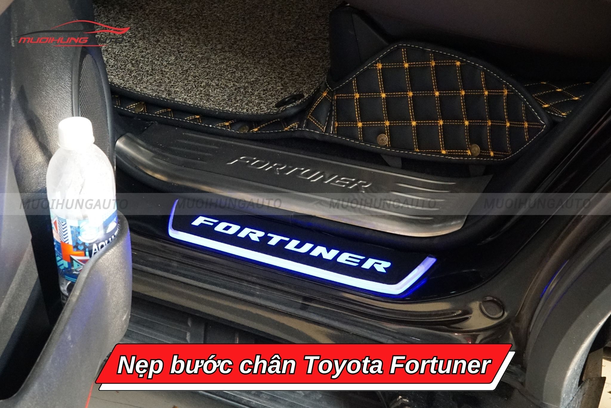 Nẹp bước chân xe ô tô Toyota Fortuner