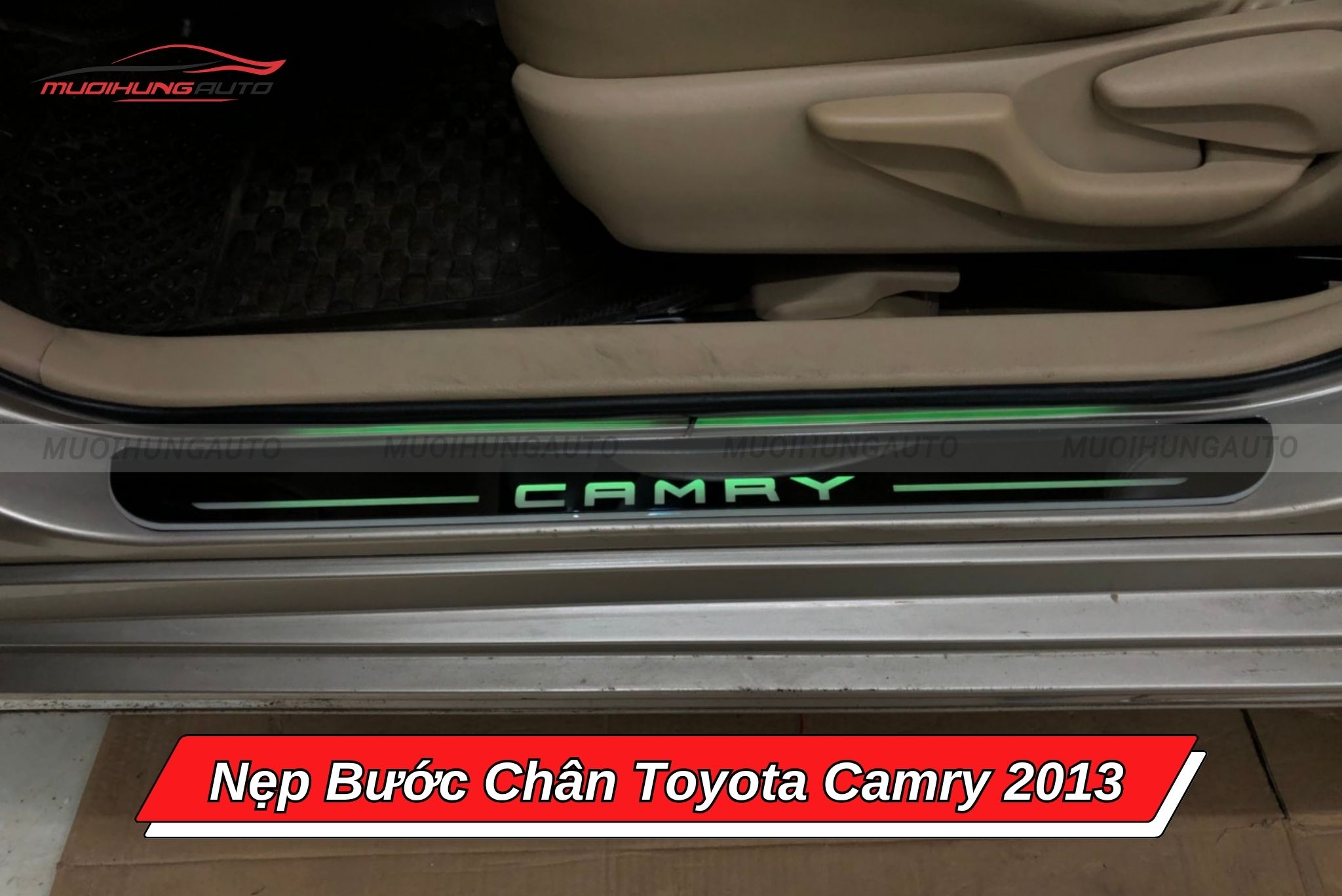 Nẹp bước chân xe Toyota Camry 2013