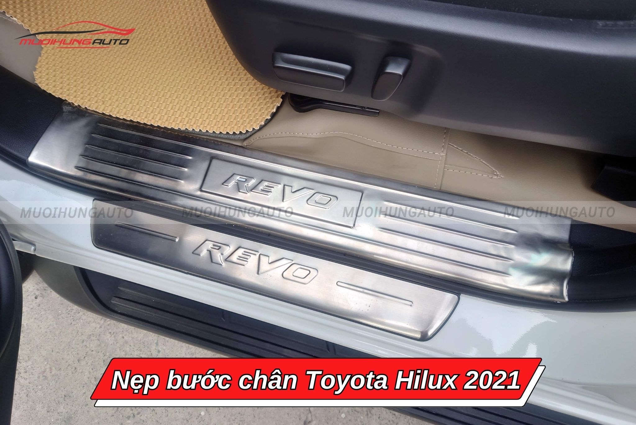 Nẹp bước chân xe Toyota Hilux 2021