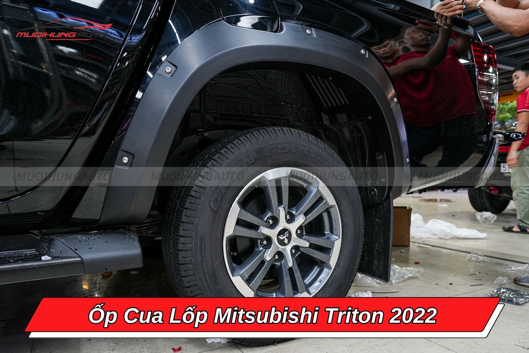 Ốp cua lốp cho xe Mitsubishi Triton 2022