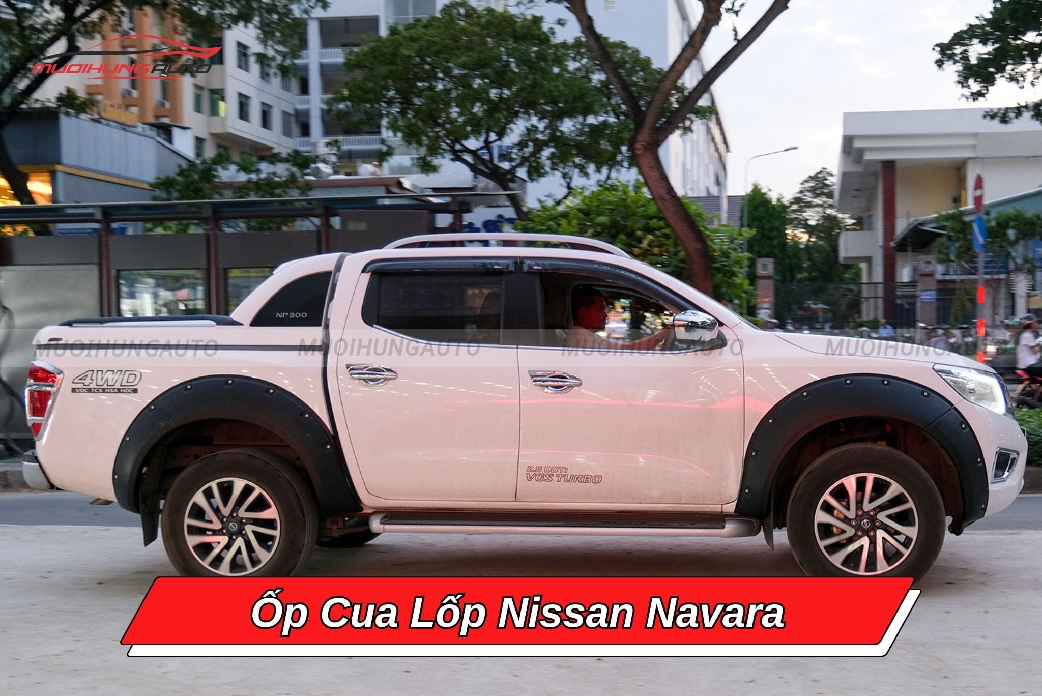 Ốp cua lốp ô tô Nissan Navara
