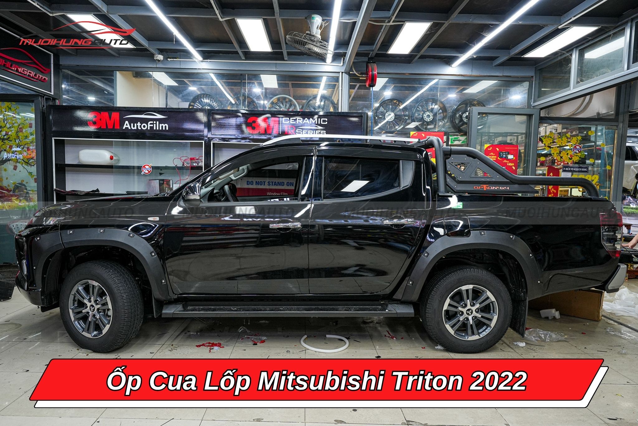 Ốp cua lốp xe Mitsubishi Triton 2022