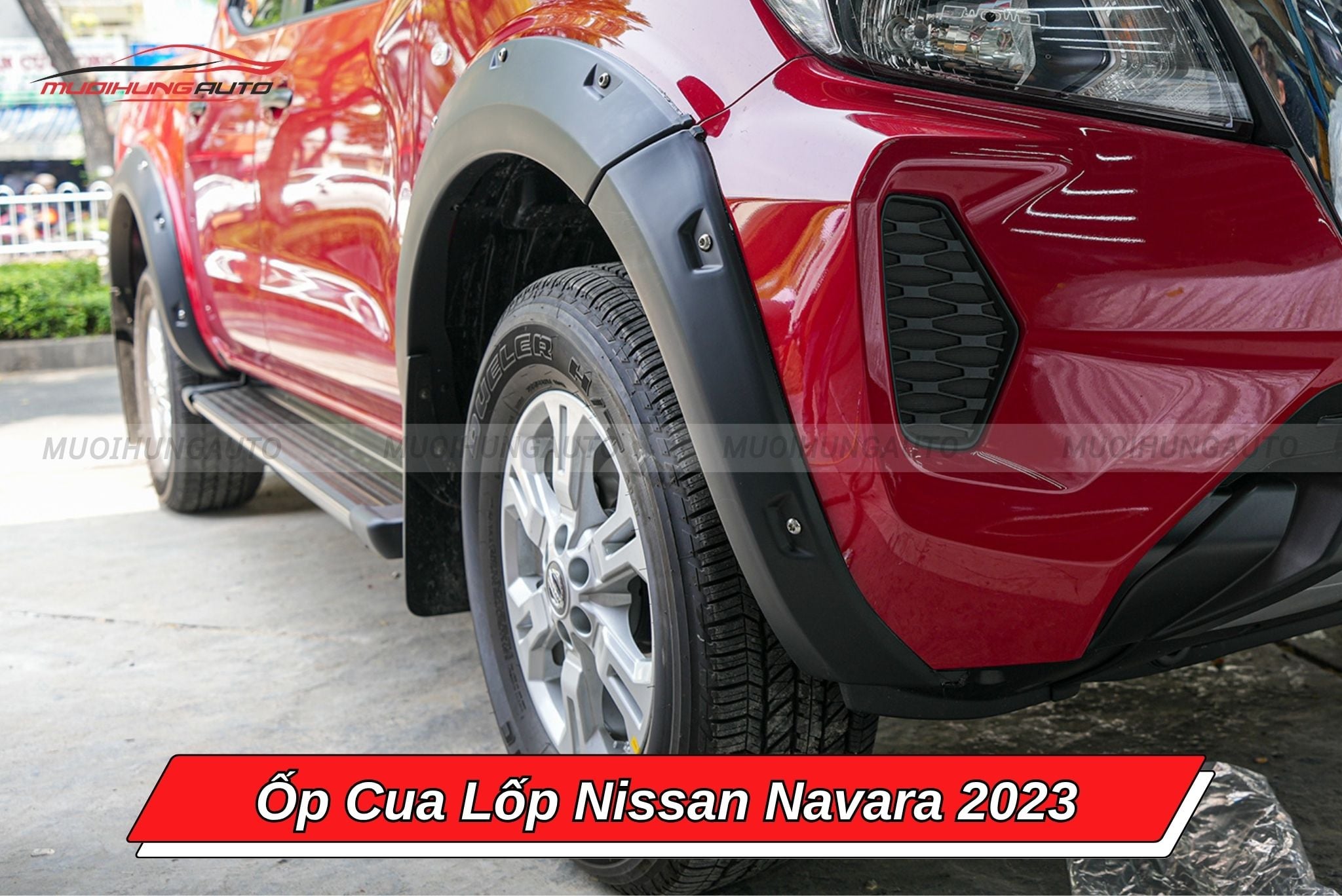 Ốp cua lốp xe Nissan Navara 2023