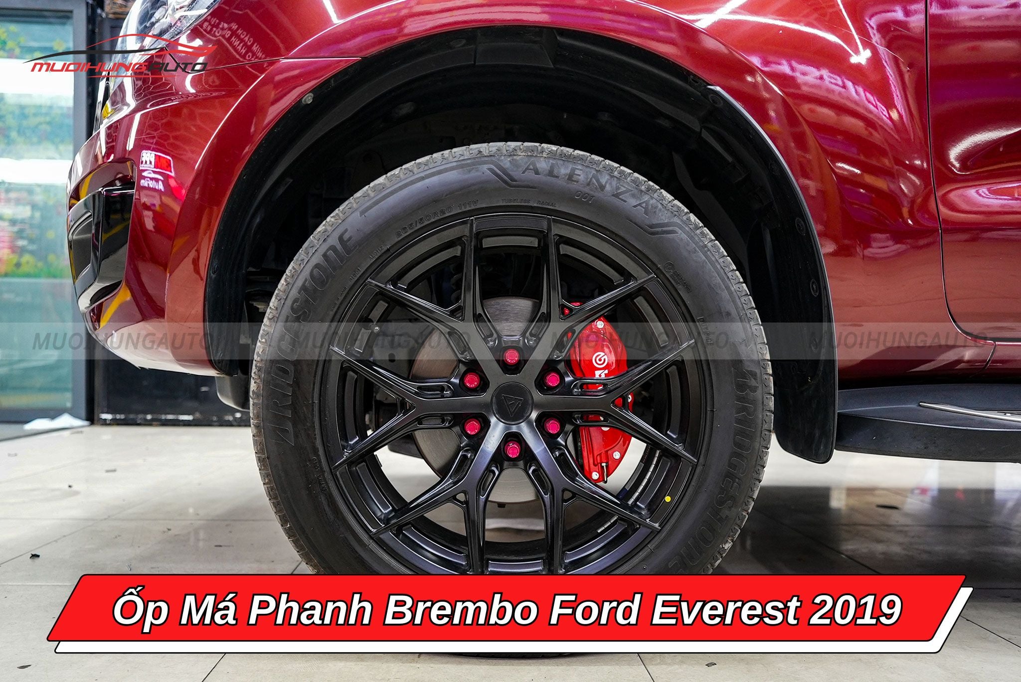 Ốp heo dầu Brembo Ford Everest 2019