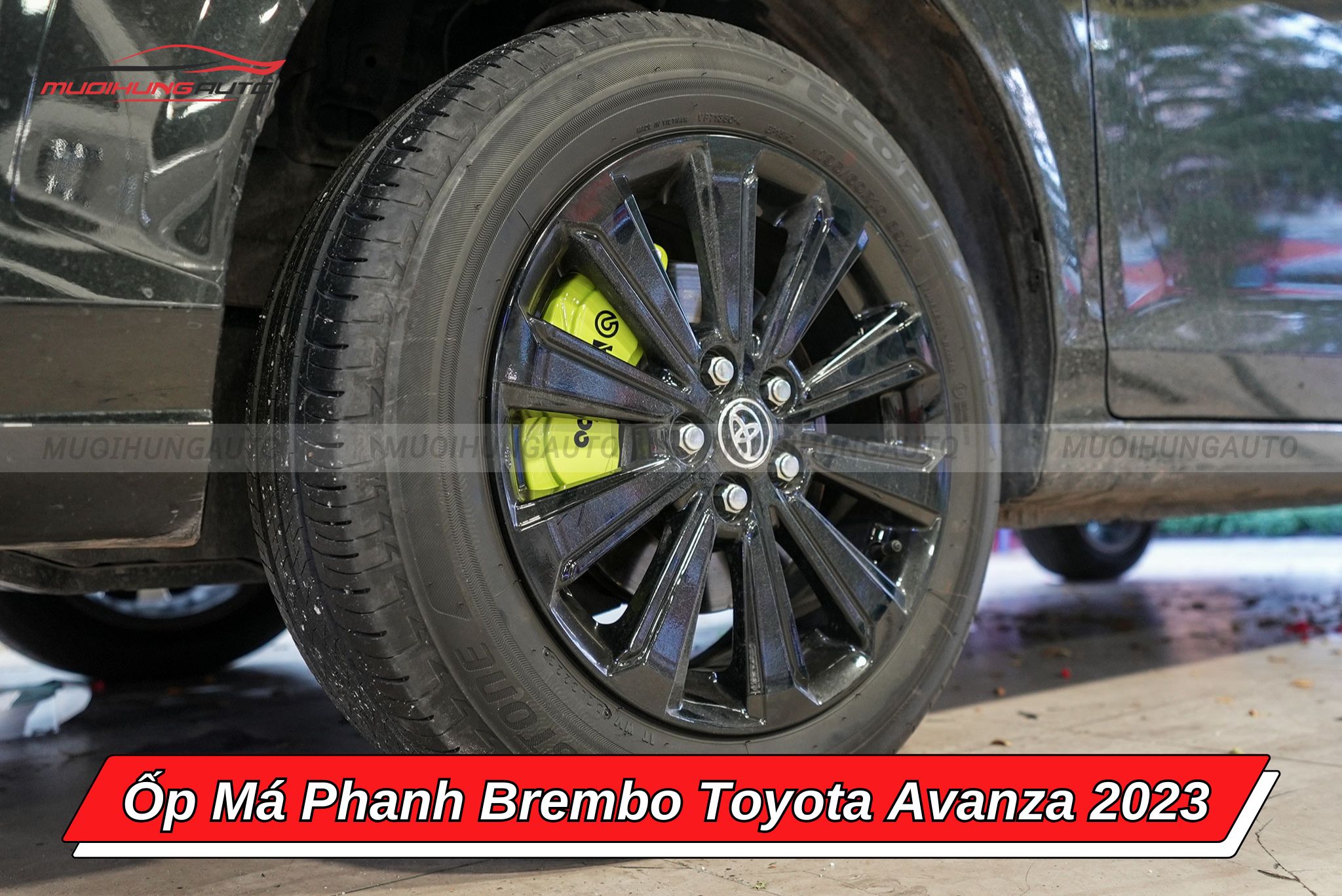 Ốp heo dầu Brembo xe Toyota Avanza 2023