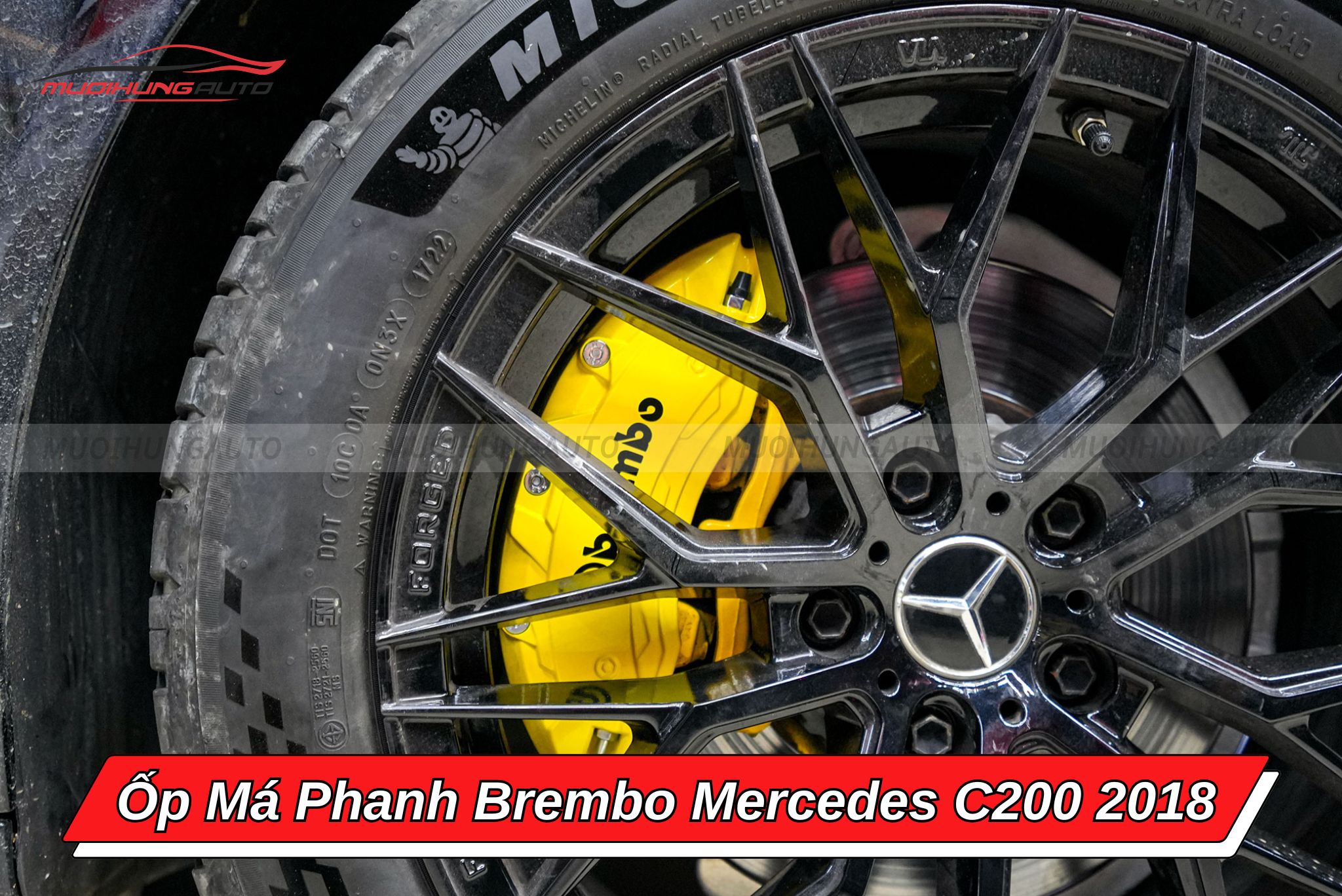 Ốp má phanh Brembo cho xe Mercedes C200 2018
