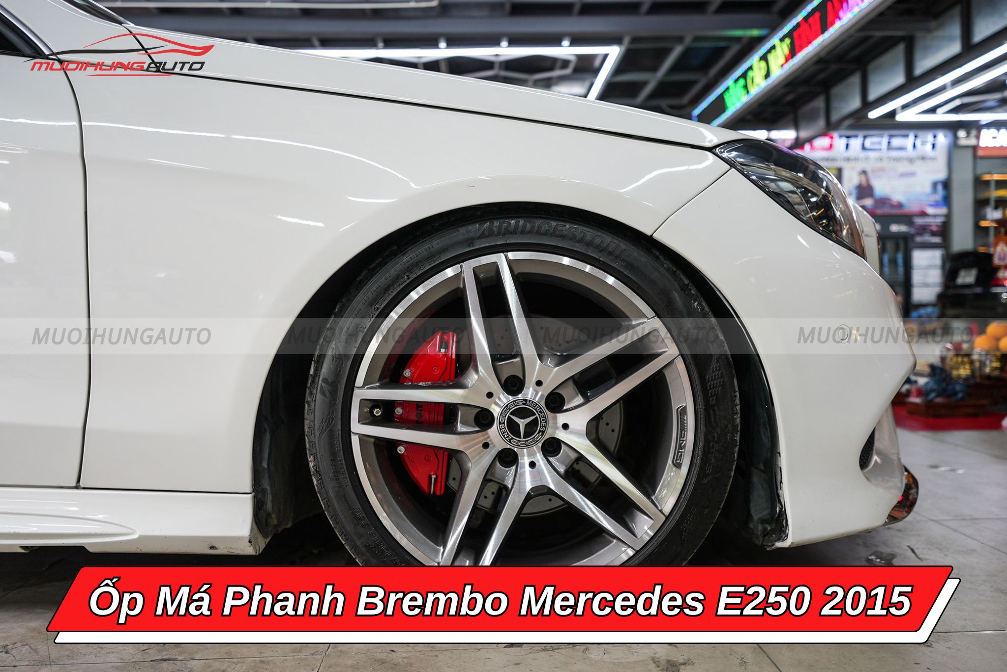 Ốp má phanh Brembo Mercedes E250 2015