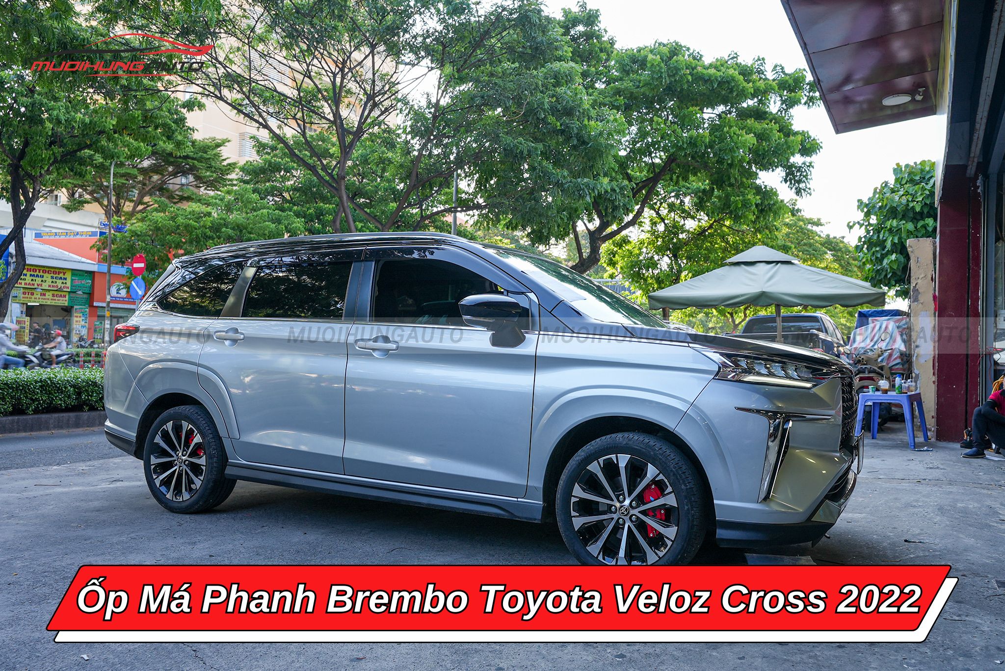 Ốp má phanh ô tô Toyota Veloz Cross 2022