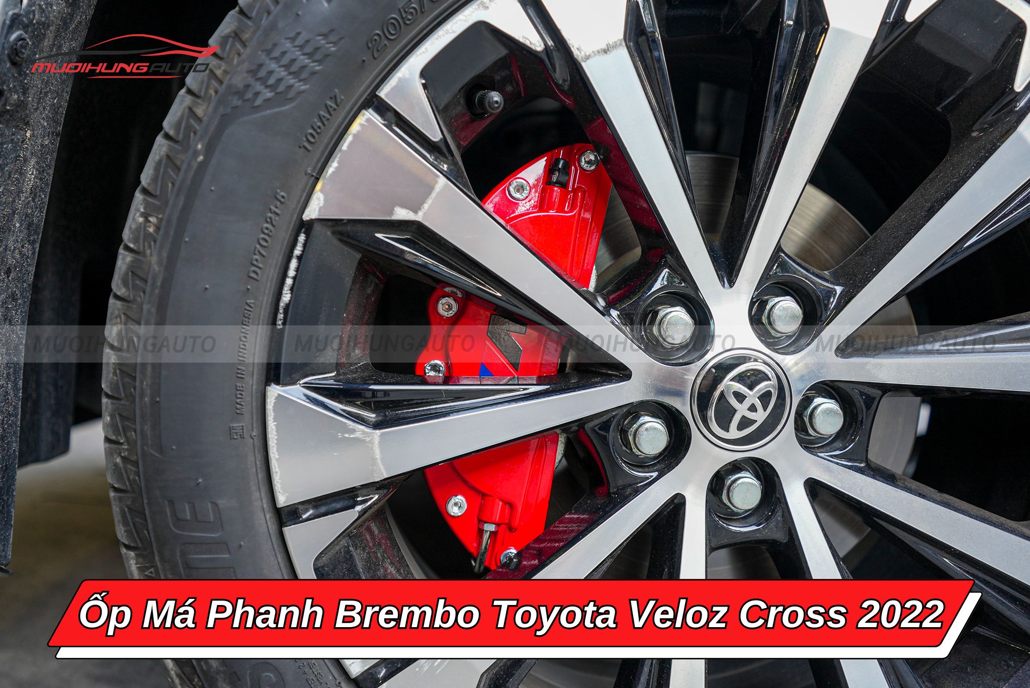 Ốp má phanh Toyota Veloz Cross 2022