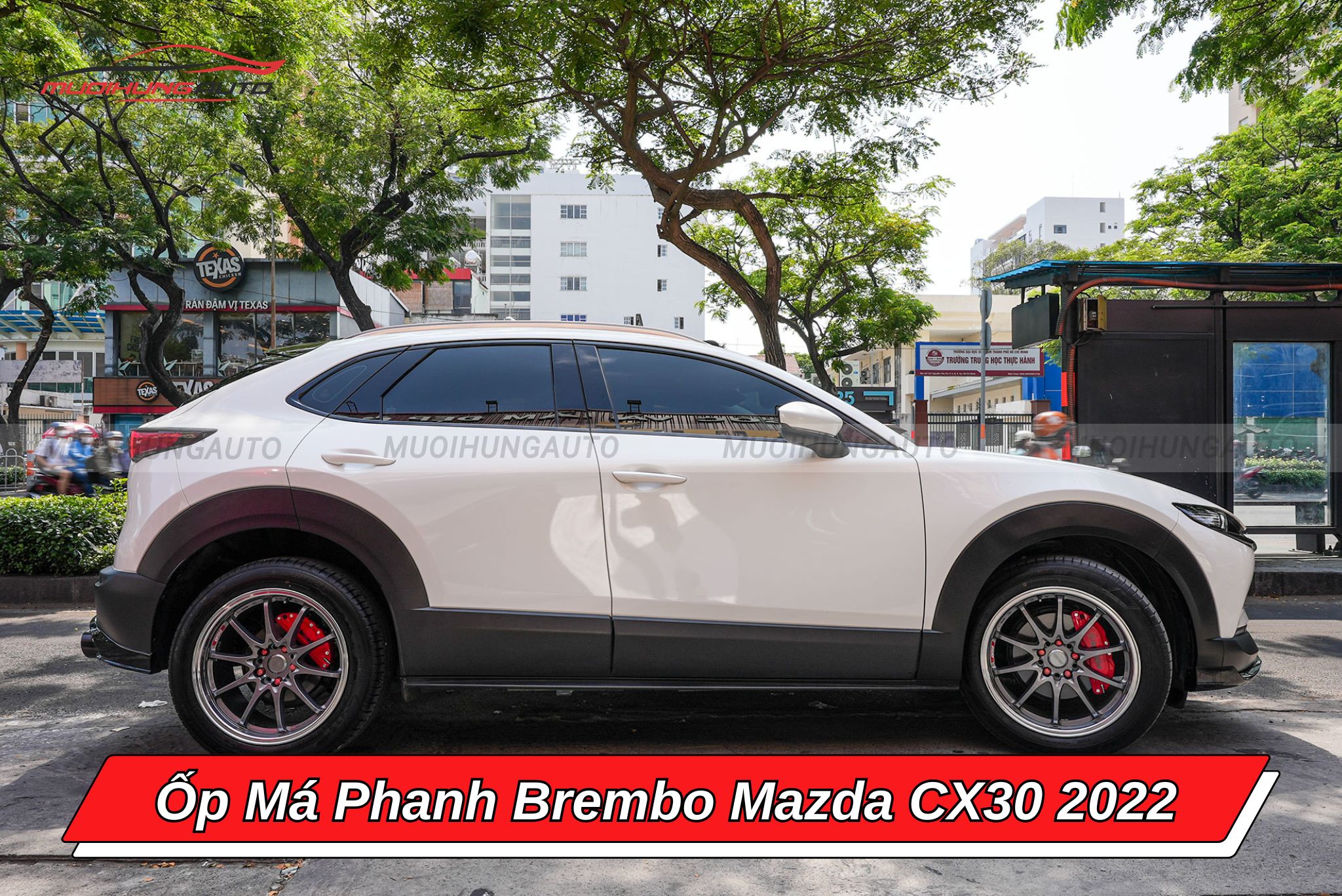 Ốp phanh Brembo Mazda CX30 2022