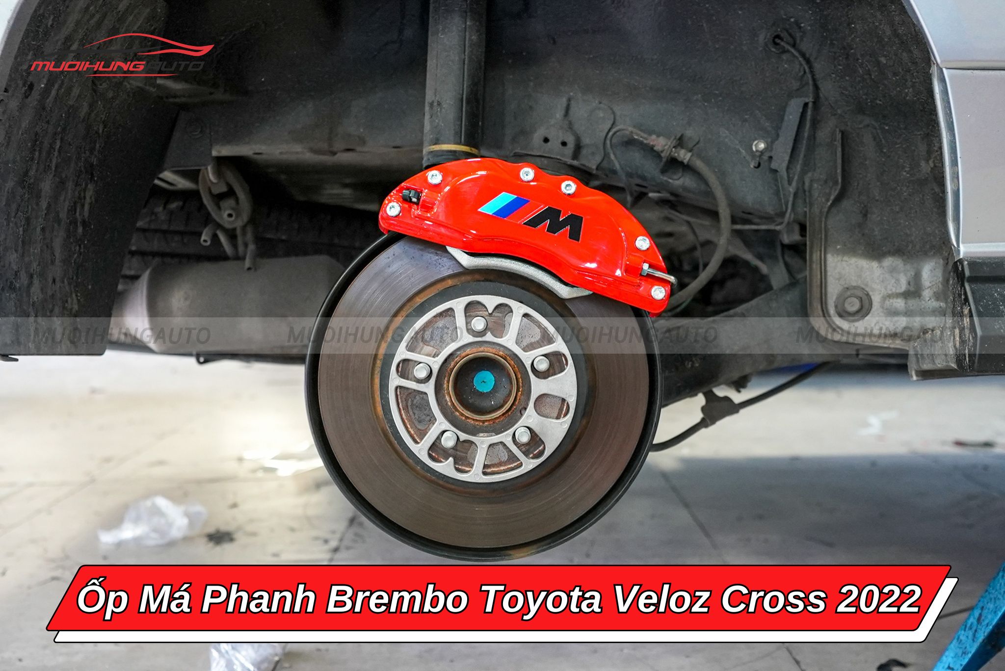 Ốp phanh Brembo ô tô Toyota Veloz Cross 2022