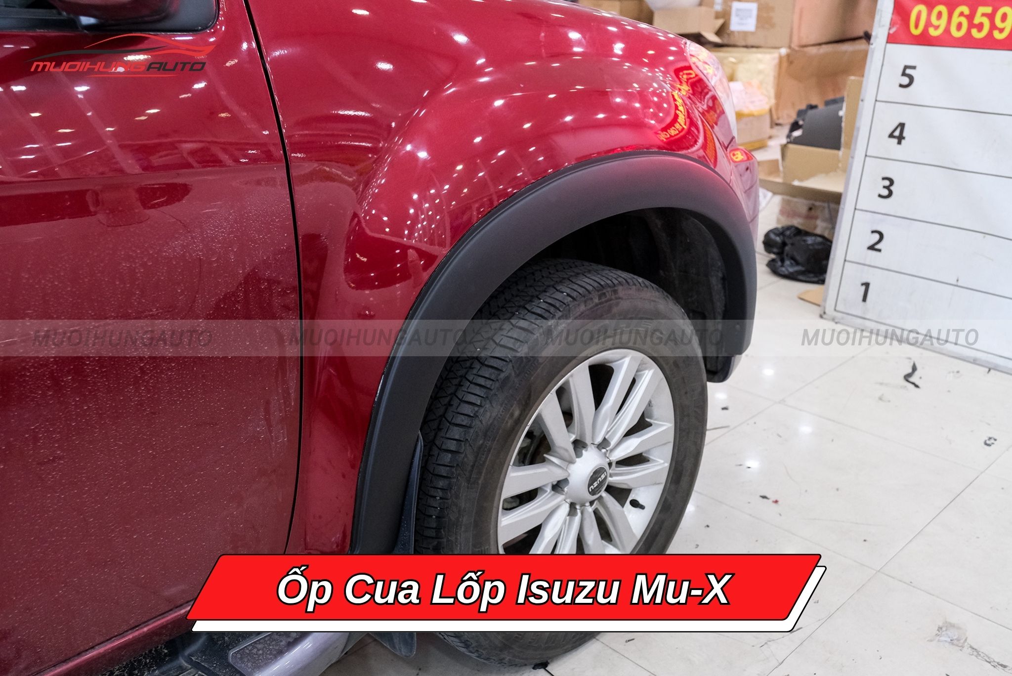 Ốp viền cua bánh Isuzu Mu-X