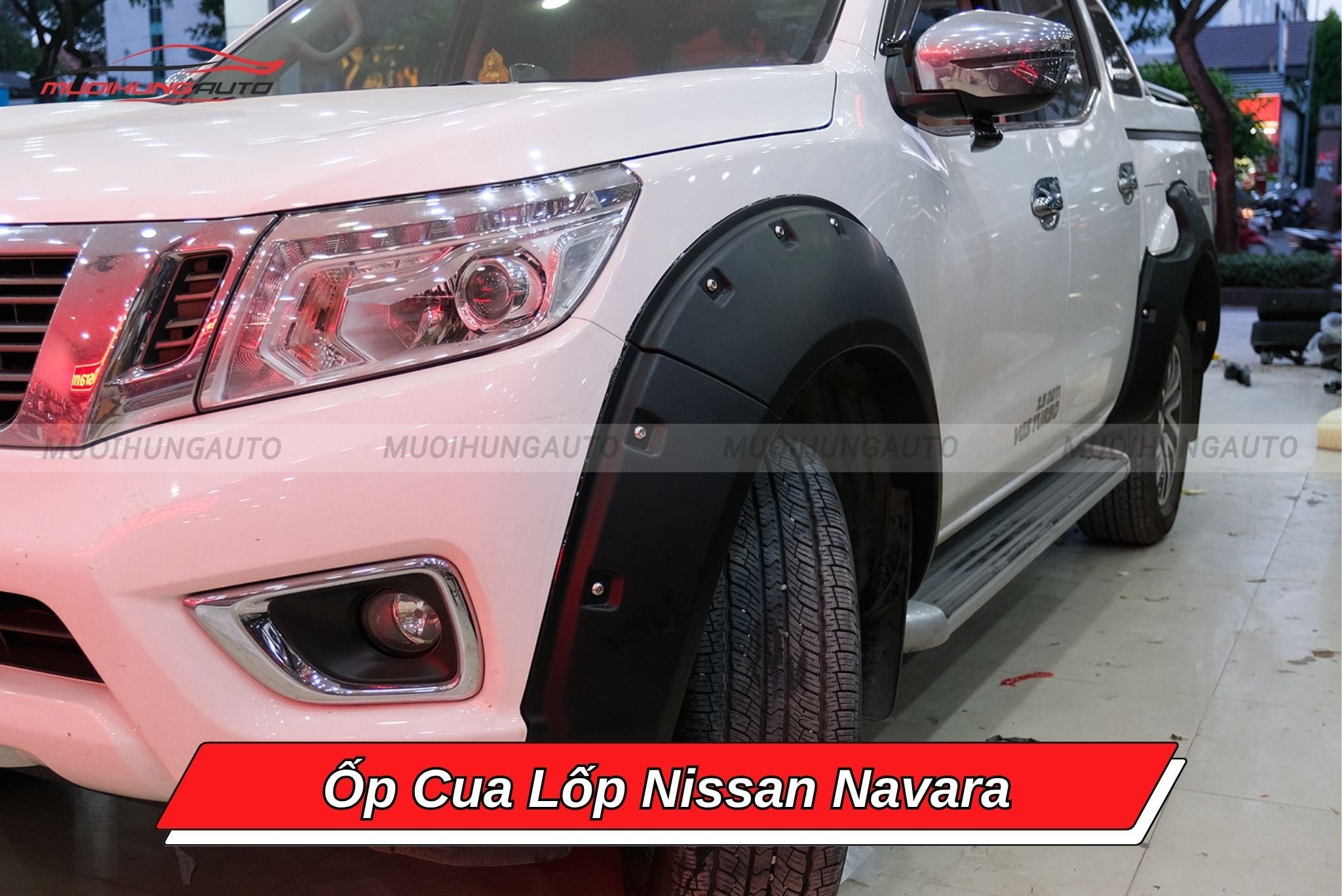 Ốp viền cua lốp Nissan Navara