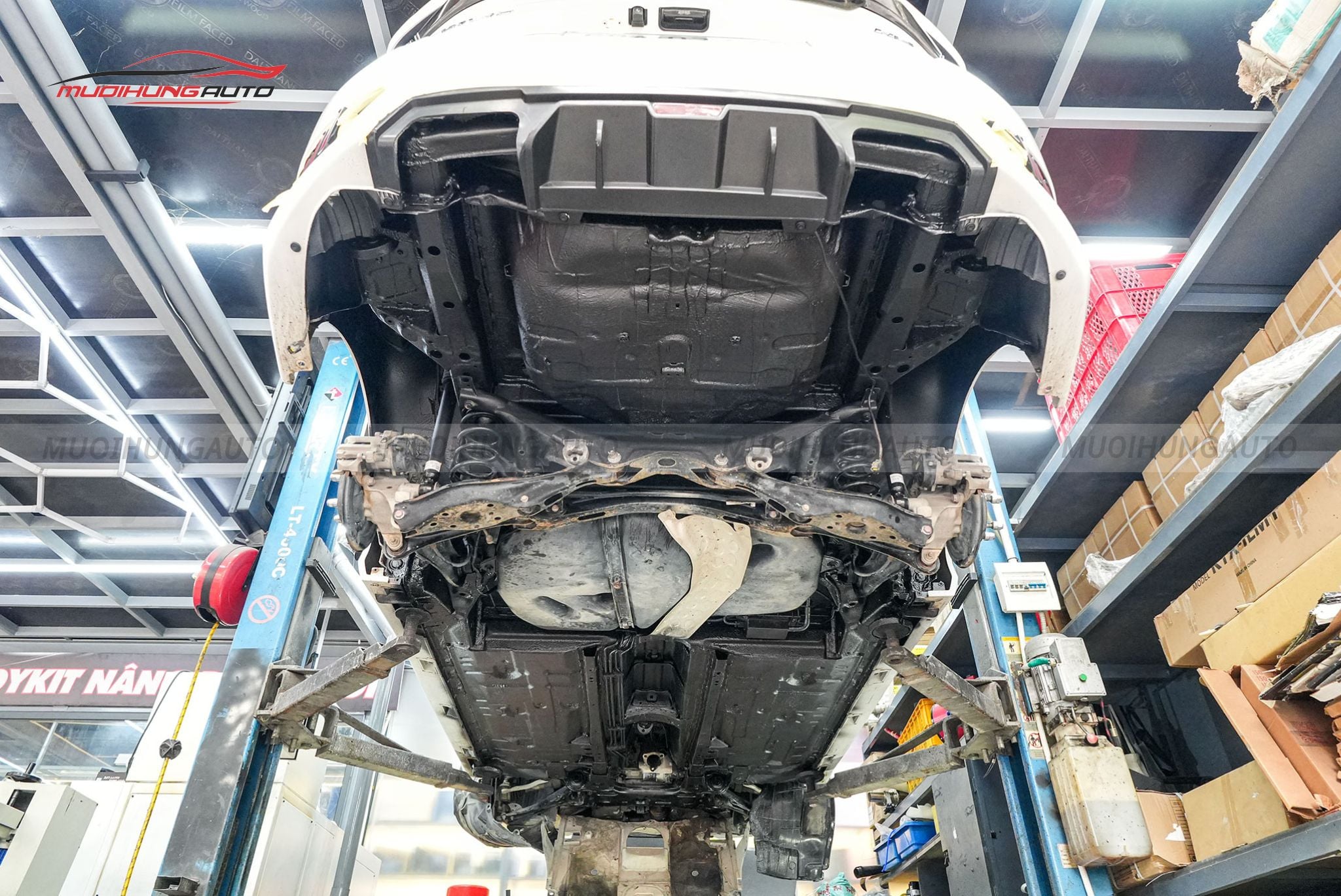 Phủ gầm xe ô tô Honda Civic 2021