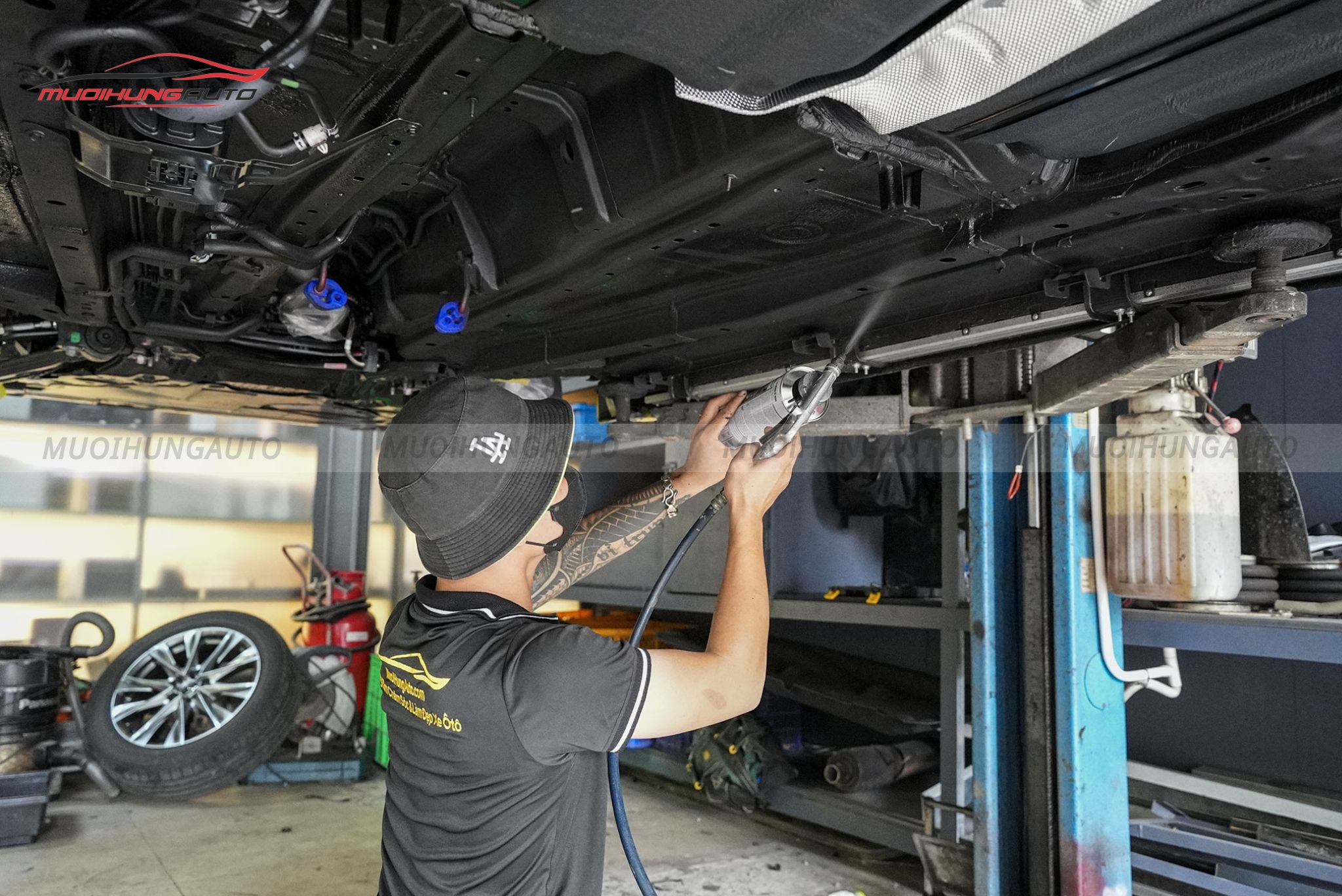 Sơn phủ gầm ô tô Mazda CX8 2023