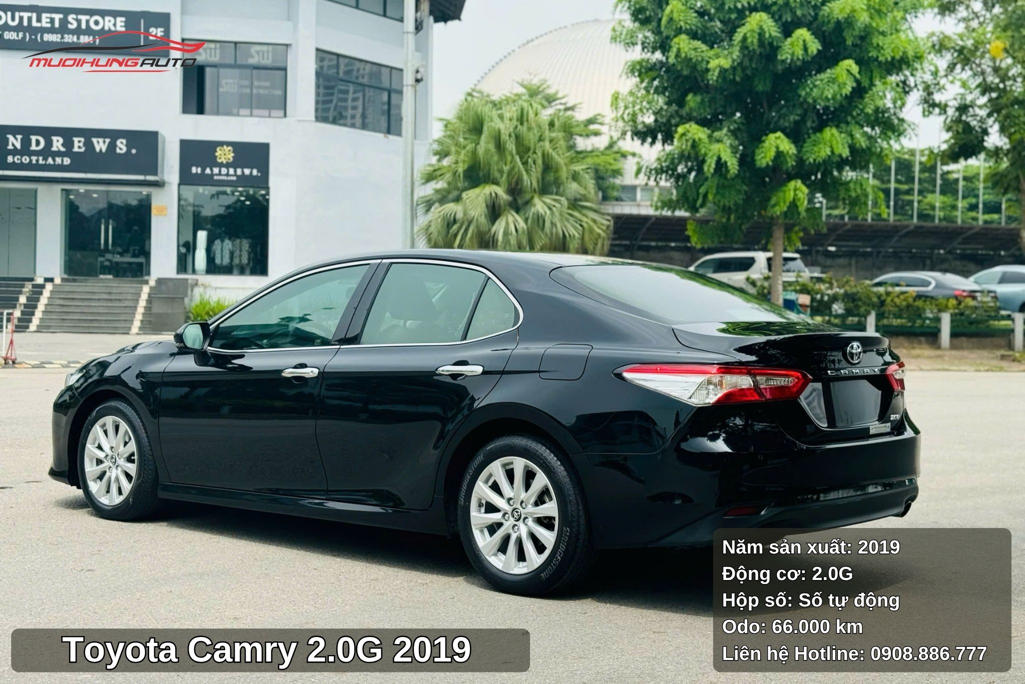 Thân xe Toyota Camry 2.0G 2019