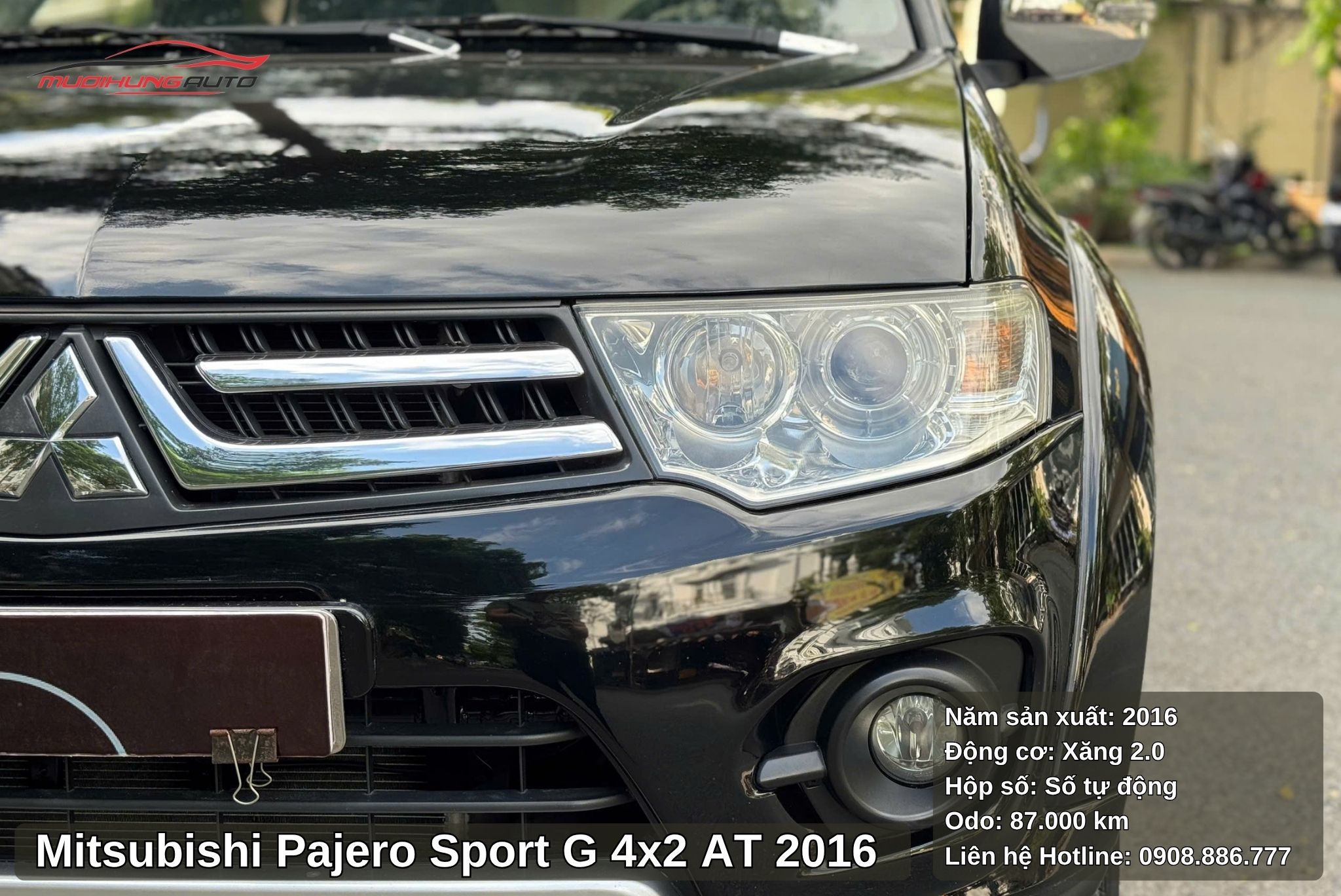 Mitsubishi Pajero Sport G 4x2 AT 2016 sở hữu cụm đèn chiếu sáng tiêu chuẩn