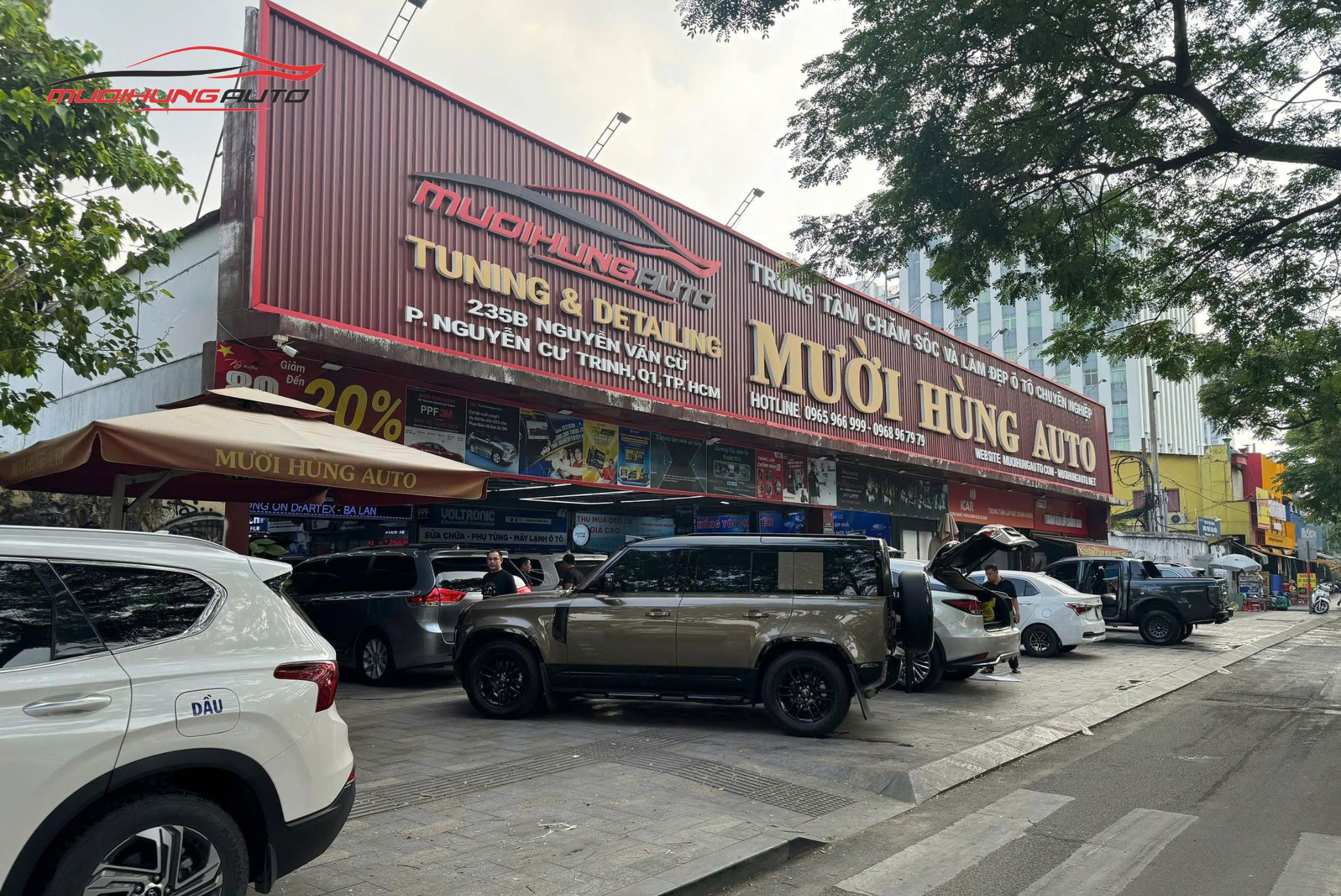 Mười Hùng Auto - Địa chỉ độ đèn hậu nguyên cụm Toyota Land Cruiser uy tín