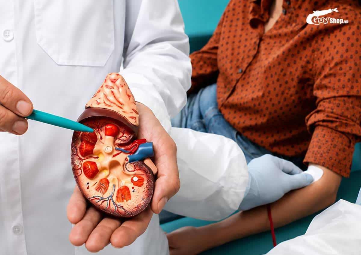 Tan sỏi thận bao lâu thì quan hệ được?