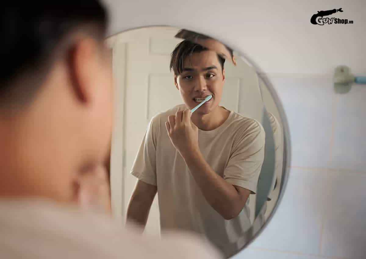 Quan hệ bằng miệng xong vệ sinh như thế nào để an toàn và sạch sẽ?