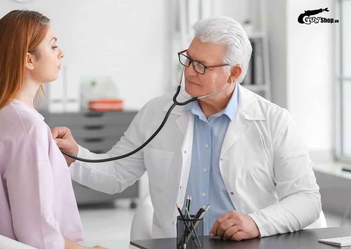 Quan hệ xong bị rong kinh có thai không?