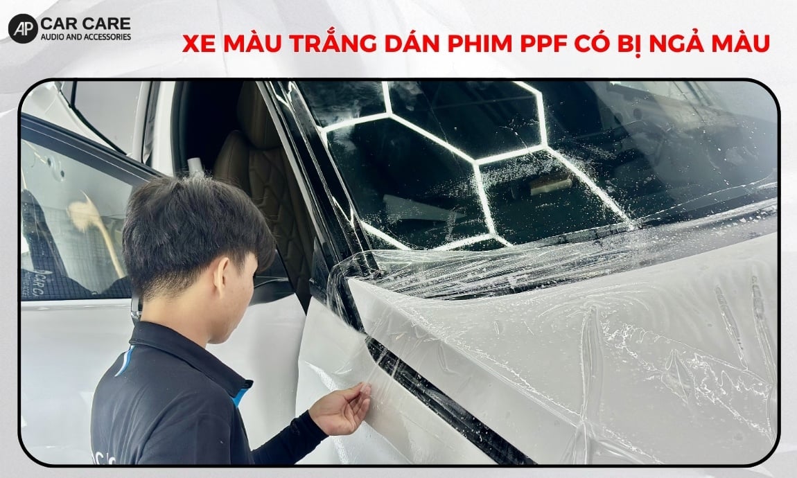 Xe màu trắng dán phim PPF có bị ngả màu không