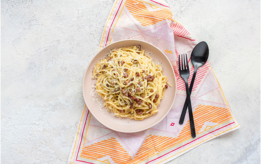 Máy cắt sợi pasta Kenwood KAX984ME dễ dàng tạo ra đĩa mì tươi chuẩn vị Ý ngay tại nhà