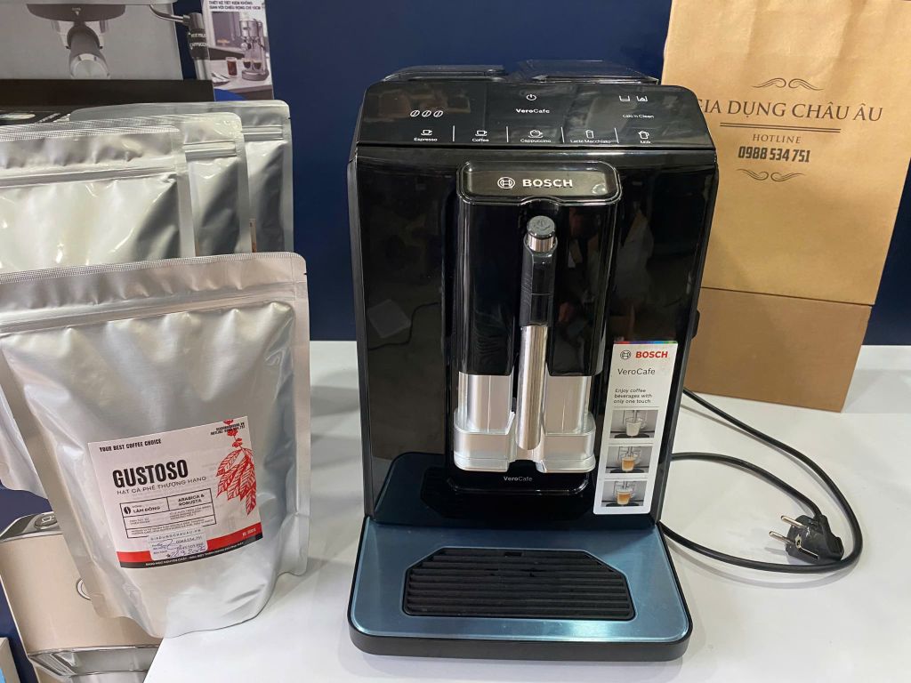 Hình ảnh thực tế máy pha cà phê chuyên nghiệp Bosch serie 2 VeroCafe TIE 201 tại Gia Dụng Châu Âu