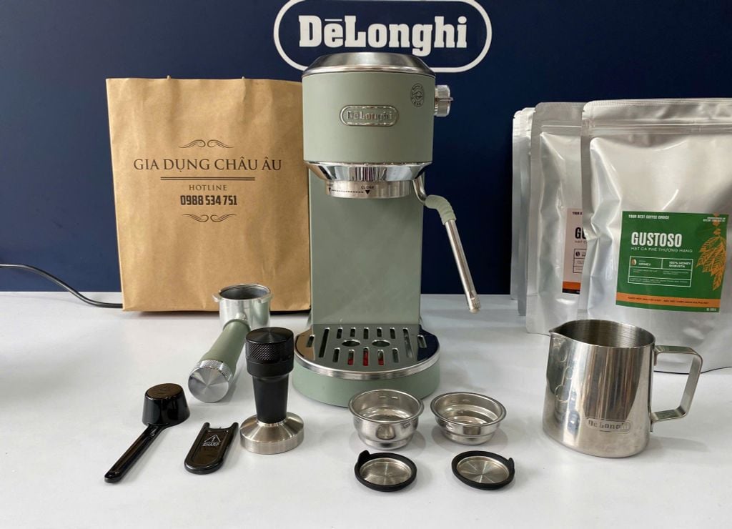 Máy pha cafe gia đình Delonghi EC 890 GR và các phụ kiện đi kèm
